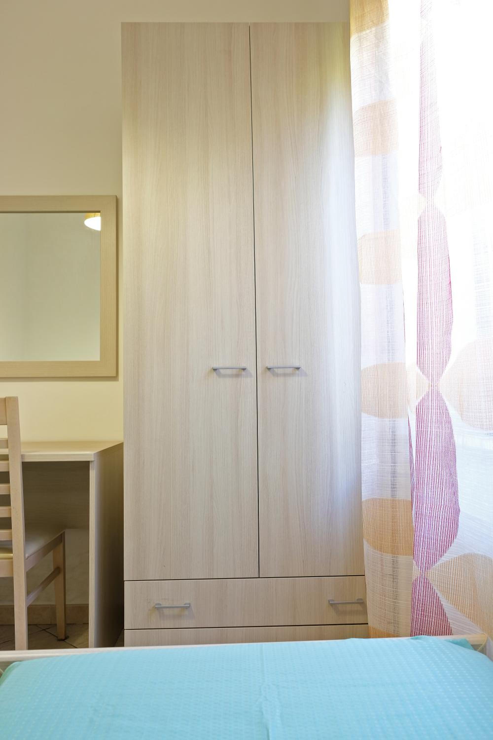 Four-Bedroom Apartment - Photo 7