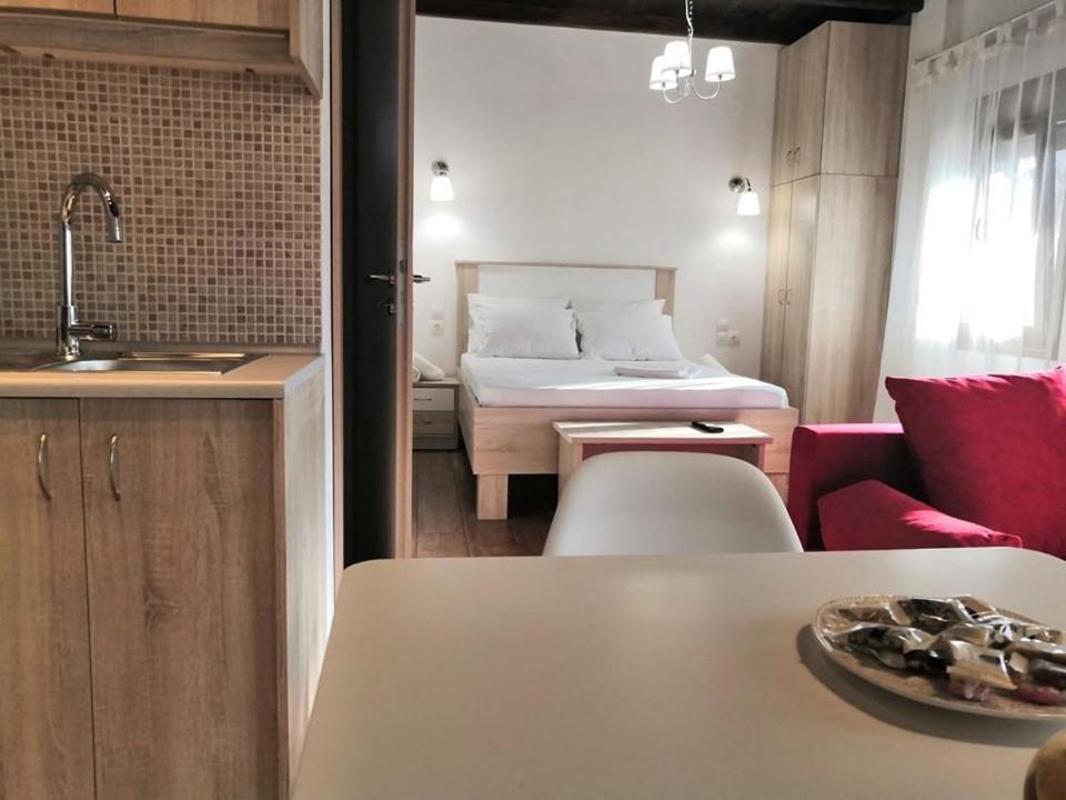 One-Bedroom Apartment - Photo 27