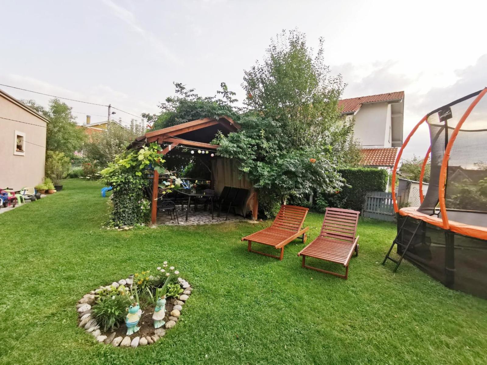 Apartment - Photo 27