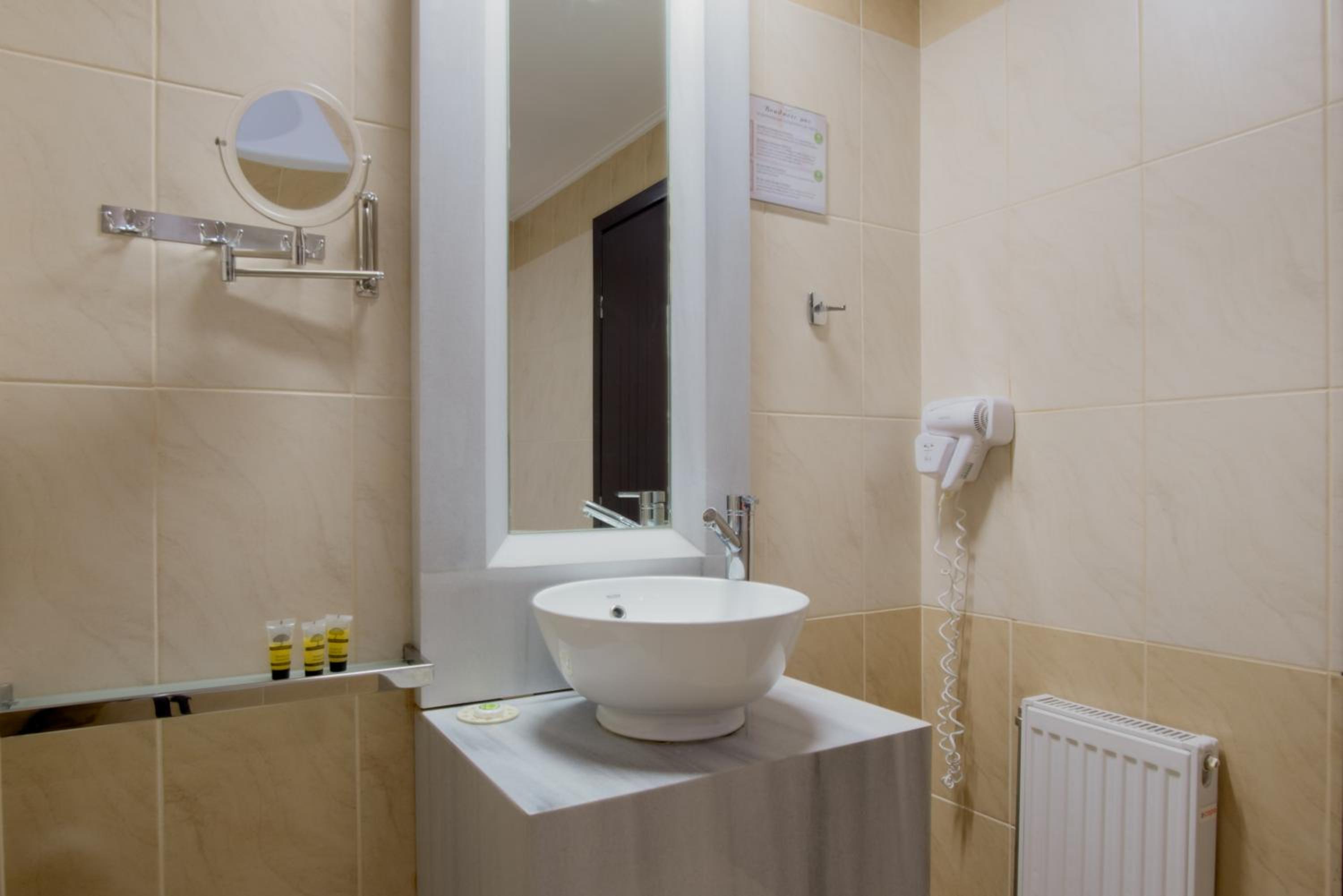 Superior Triple Room - Photo 2