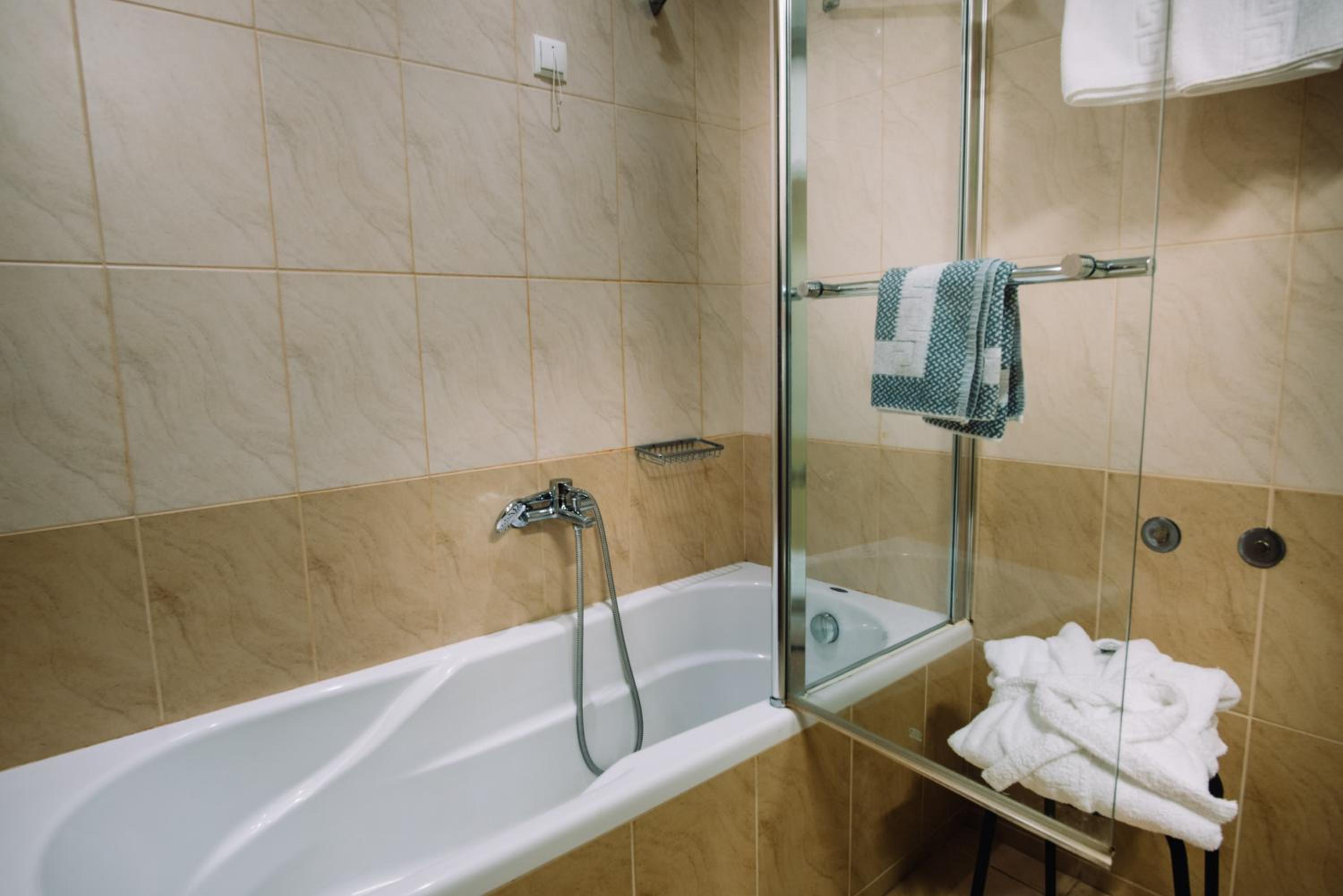 Superior Triple Room - Photo 7