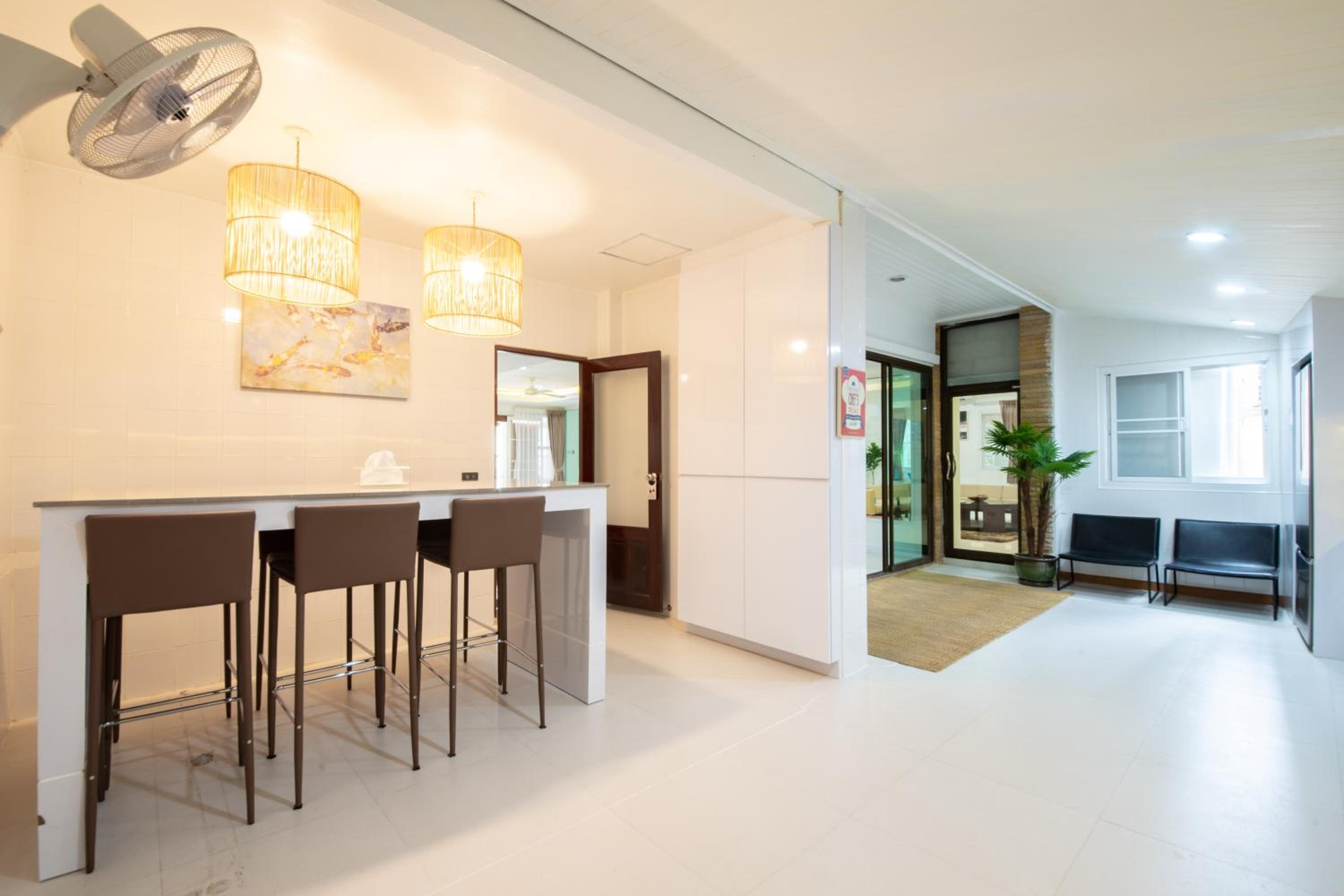 Villa - Photo 17