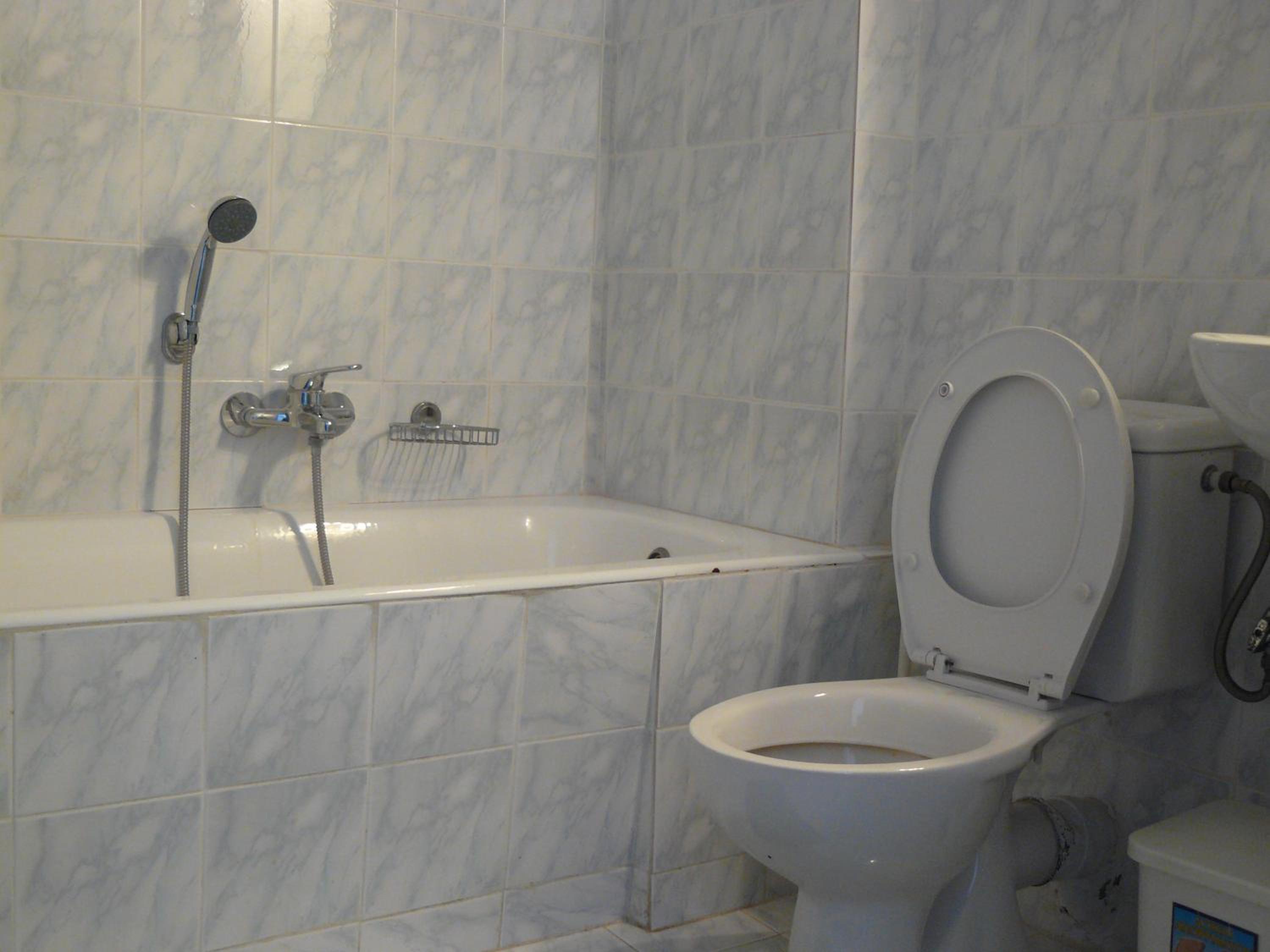 Studio (2 Adults) - Photo 2