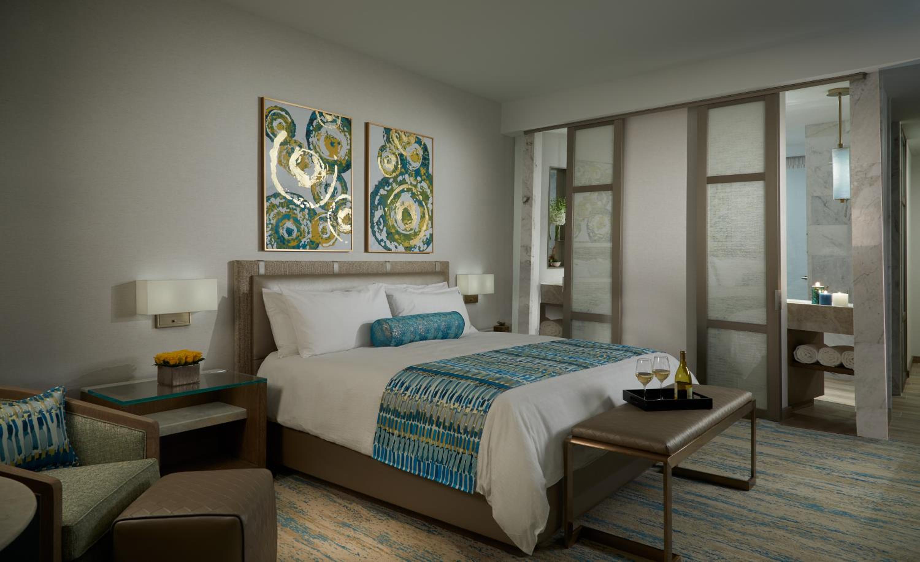 Deluxe King Room - Photo 1