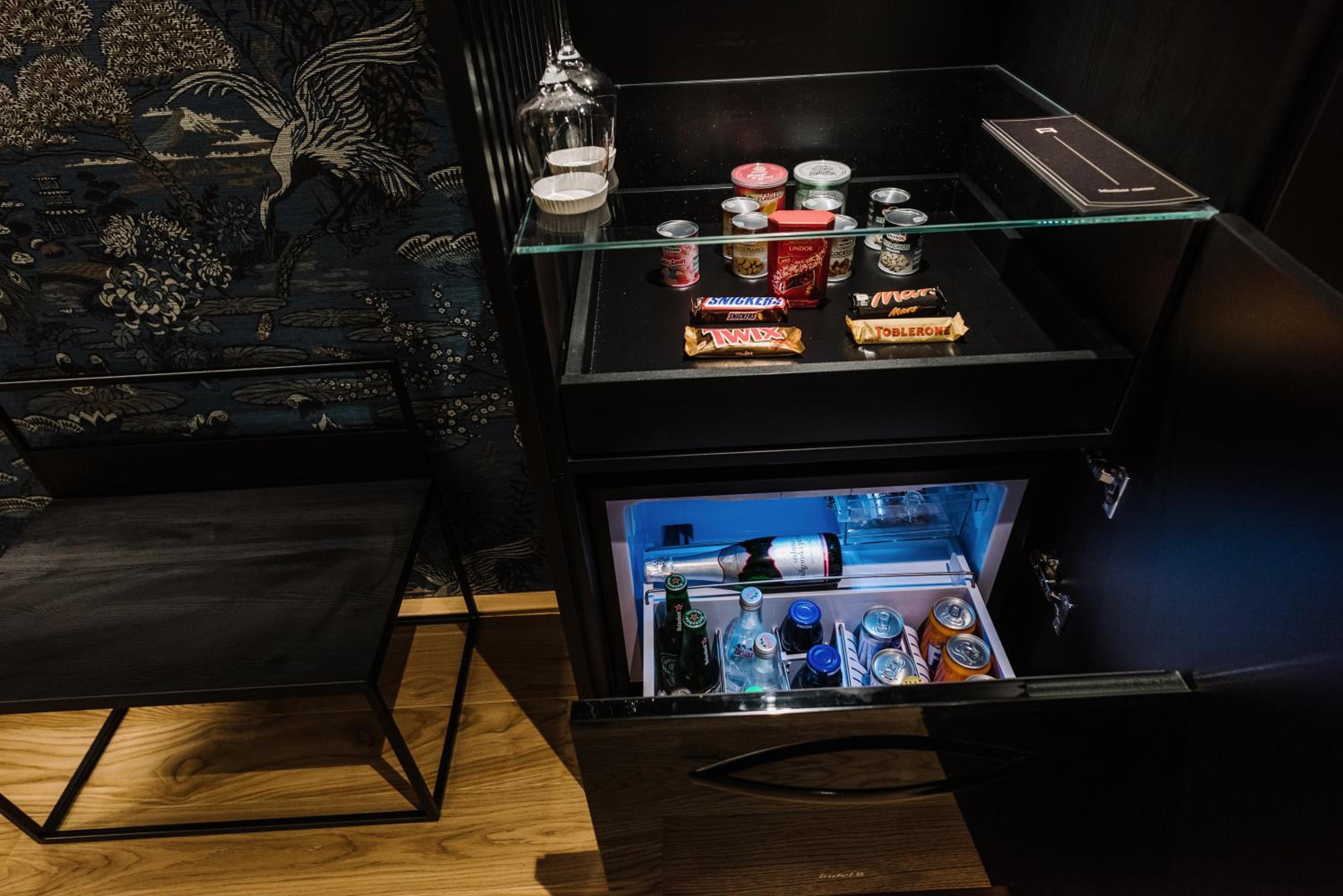 Suite Lux with Parking - Photo 6