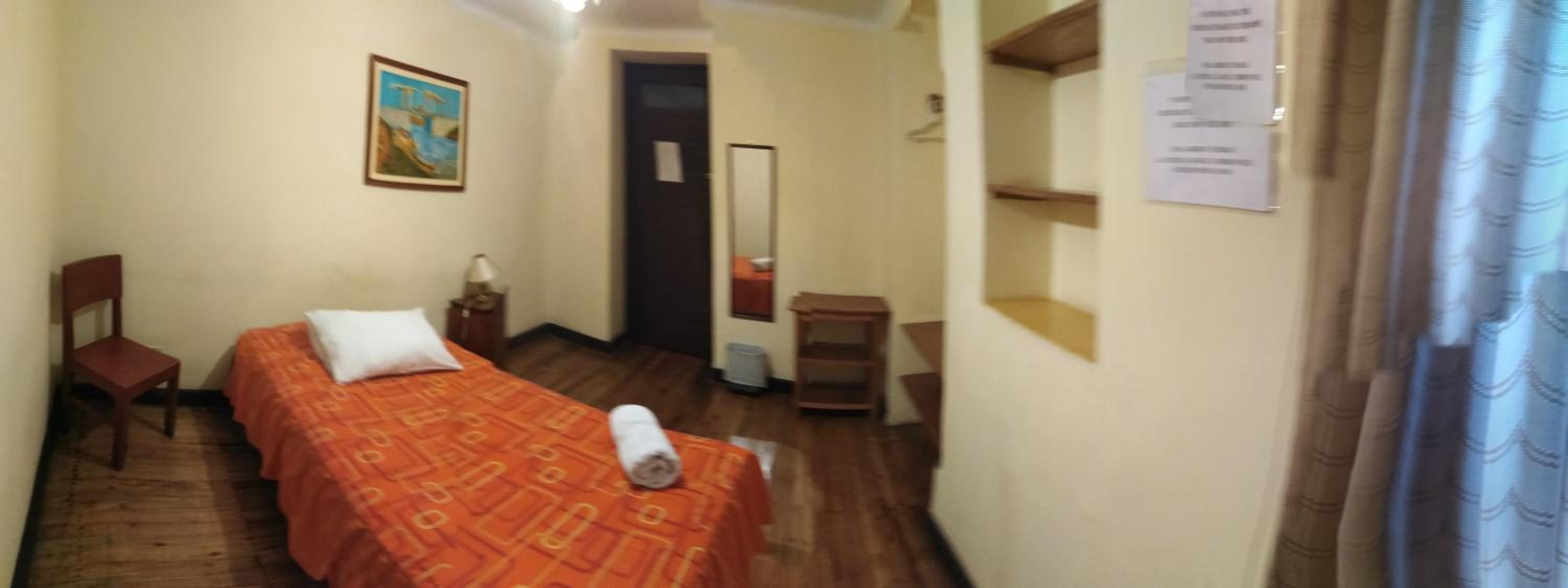 Single Room photo 3