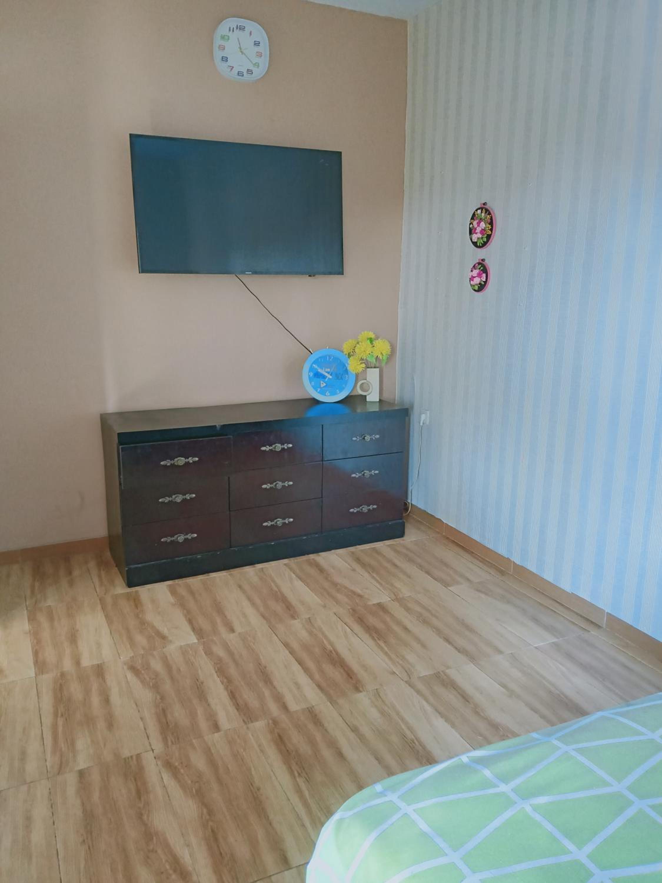 Four-Bedroom House photo 1