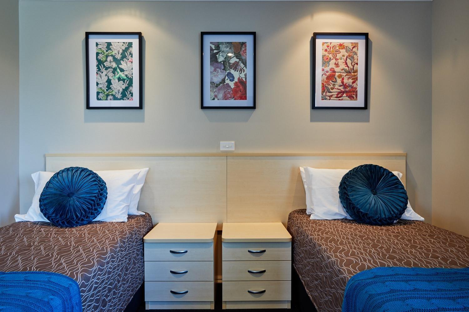 One-Bedroom Suite - Photo 3