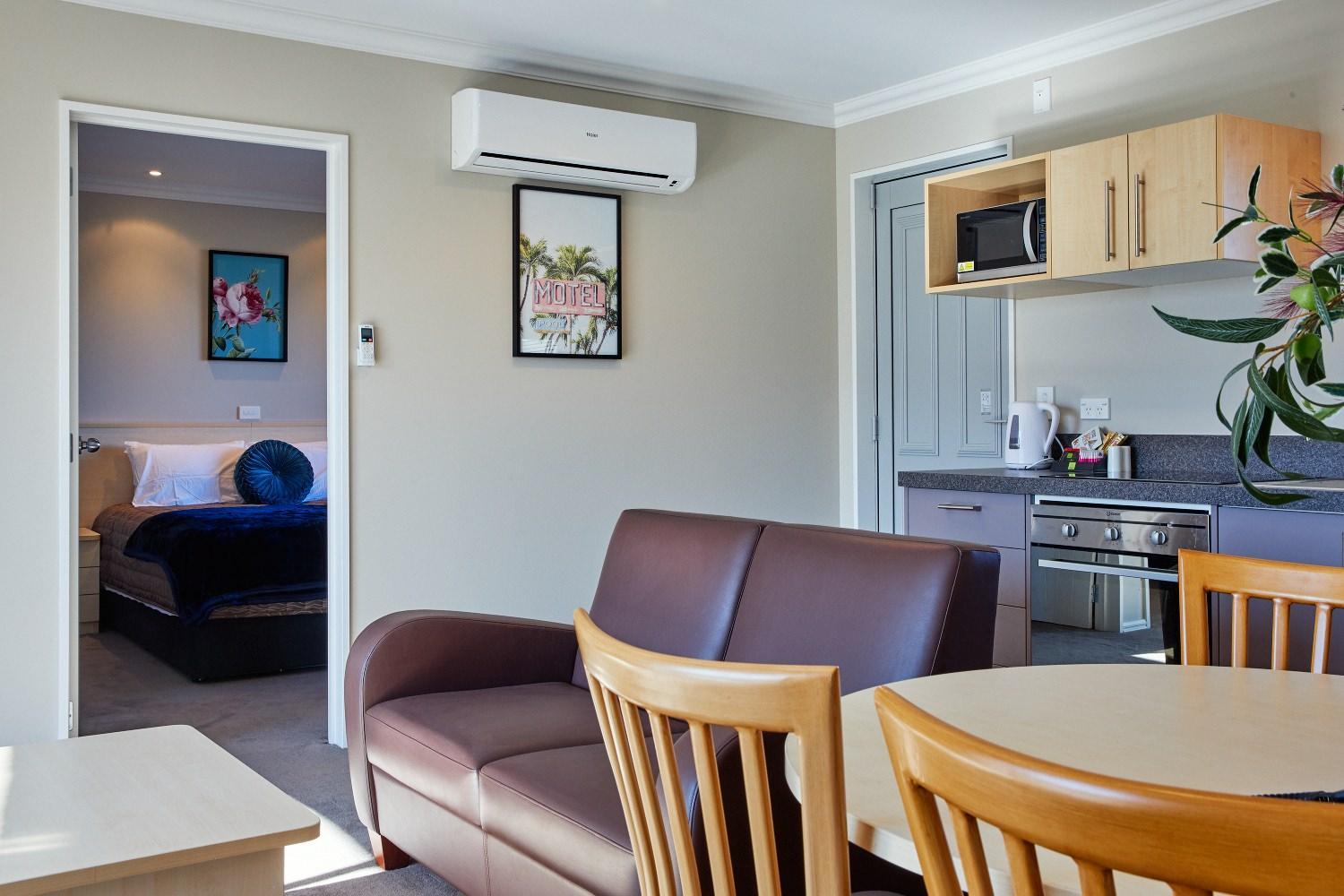Two-Bedroom Suite - Photo 10