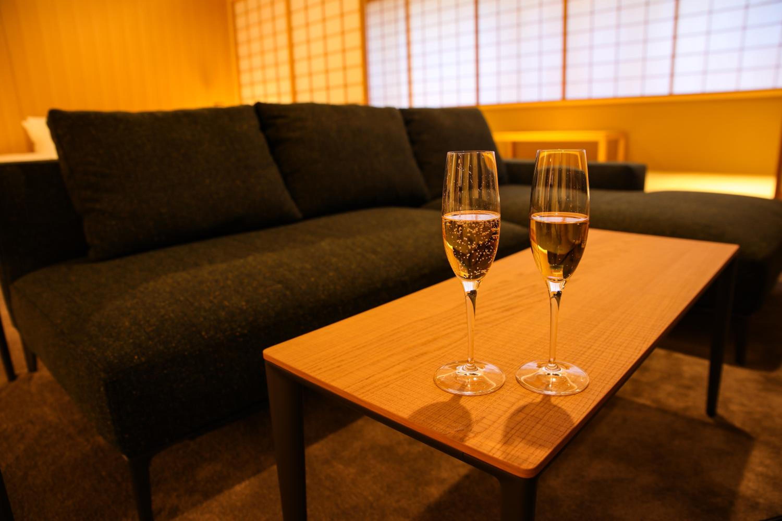 King Suite - Photo 2
