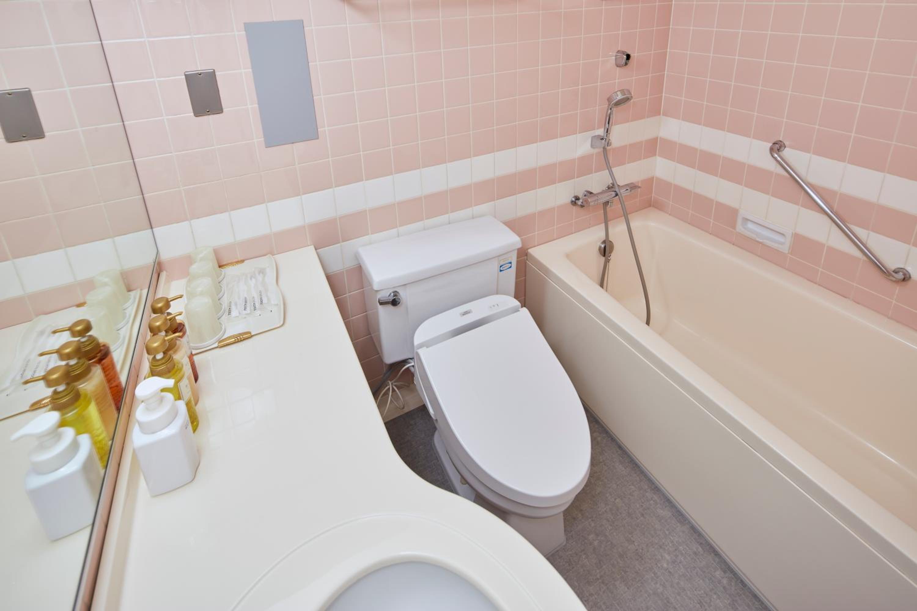 Standard Triple Room - Non Smoking - Photo 4