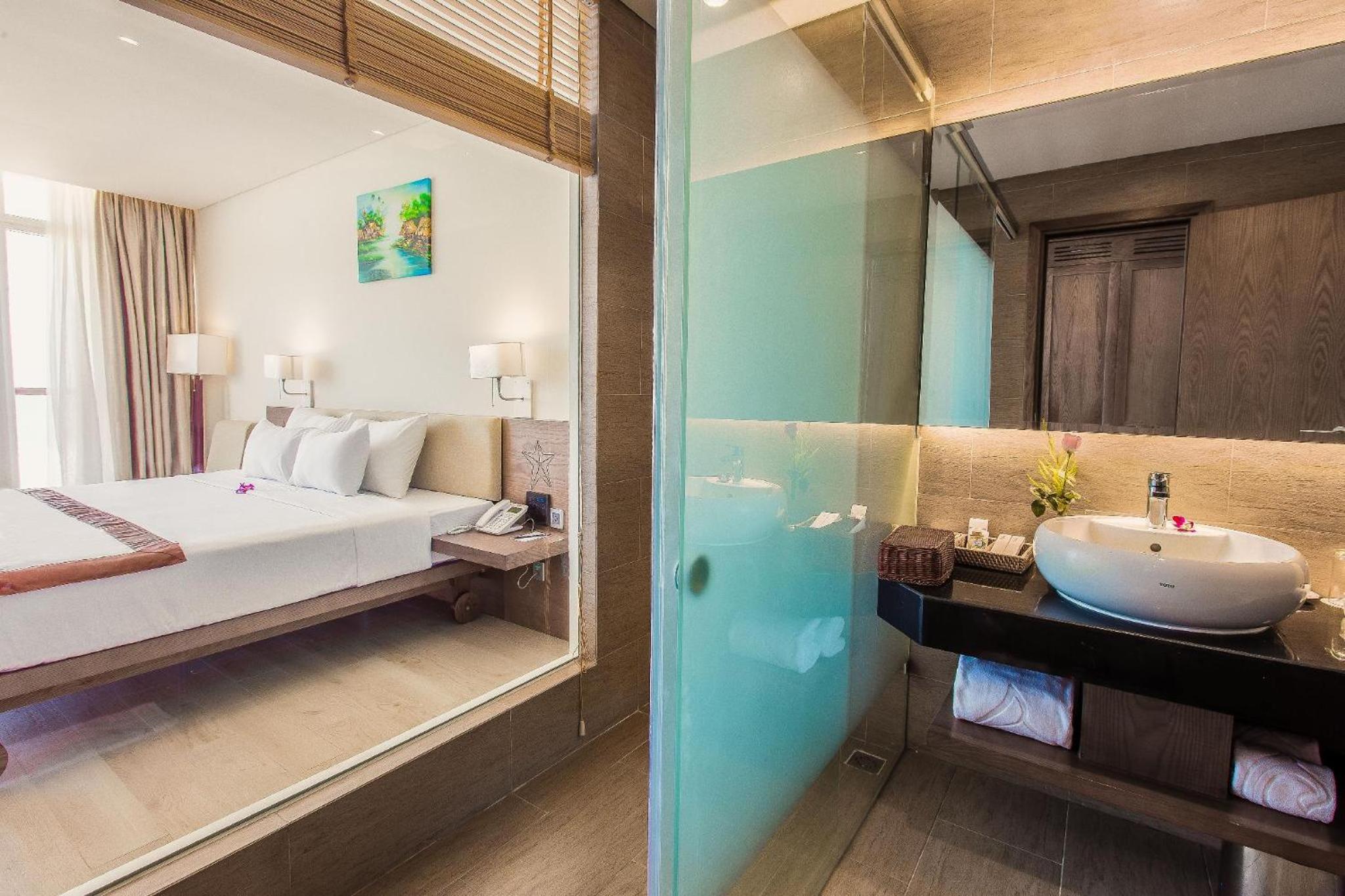 Premium Deluxe Double Room with Balcony - Garden View - Photo 3