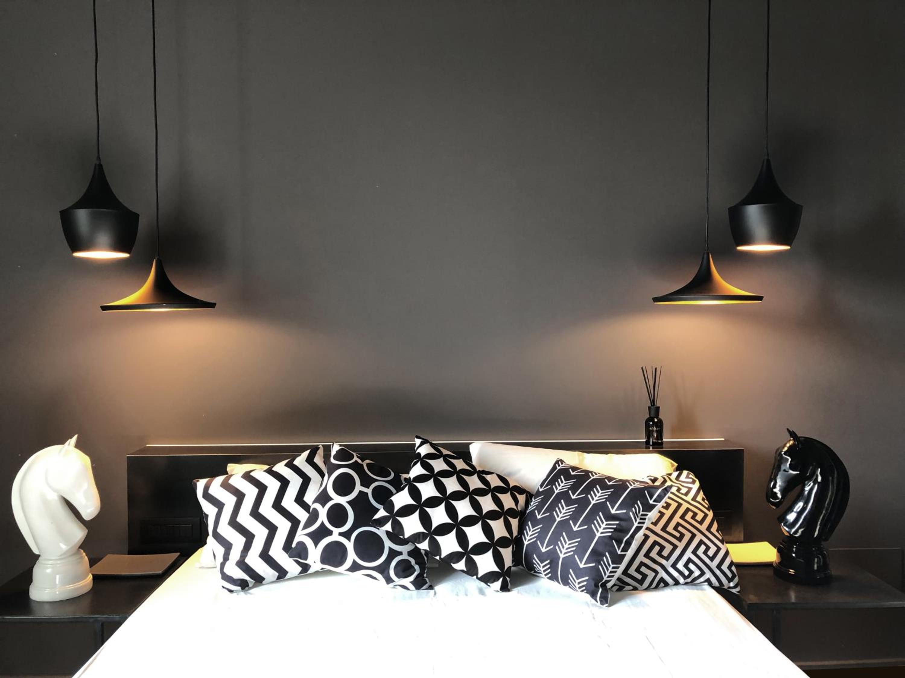 Deluxe King Room - Photo 4
