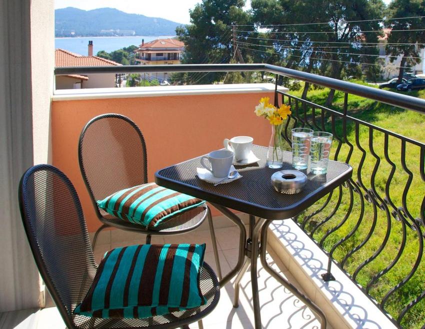 Double Room with Garden View photo 2