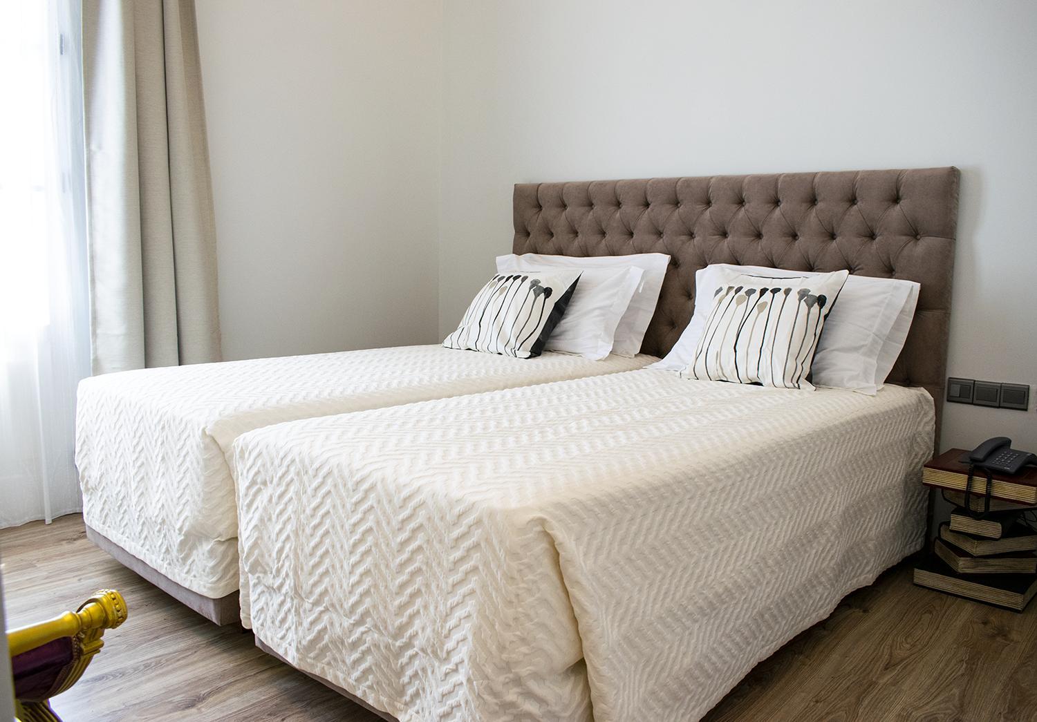 Quarto Duplo Standard - Thalia
