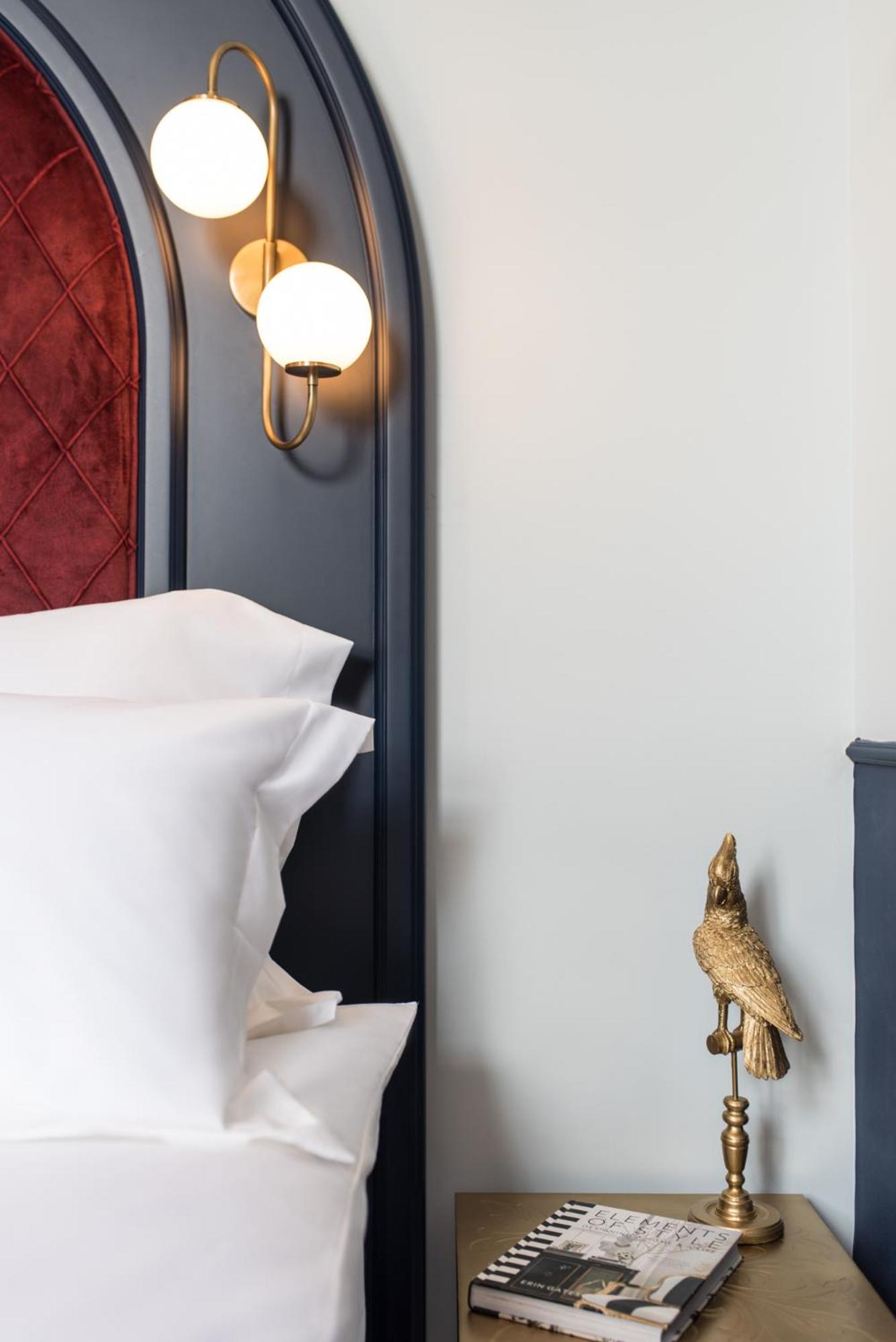 Double Room - Photo 8