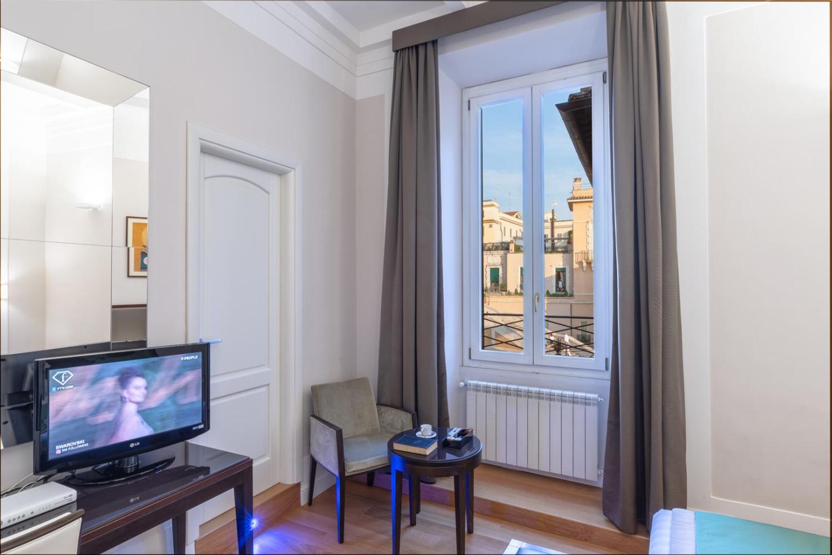 Superior Double or Twin Room with City View photo 3