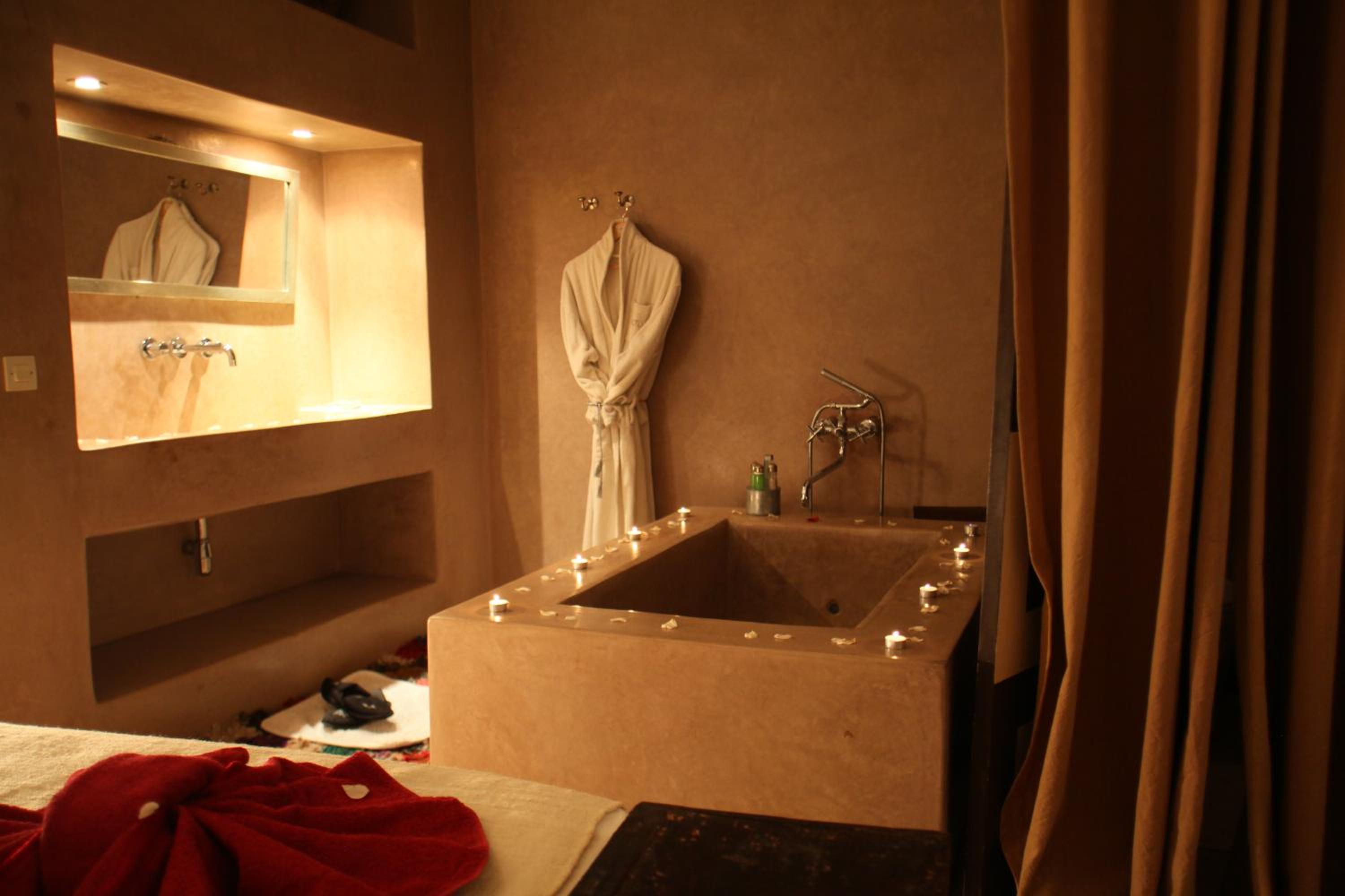 Suite - Photo 6