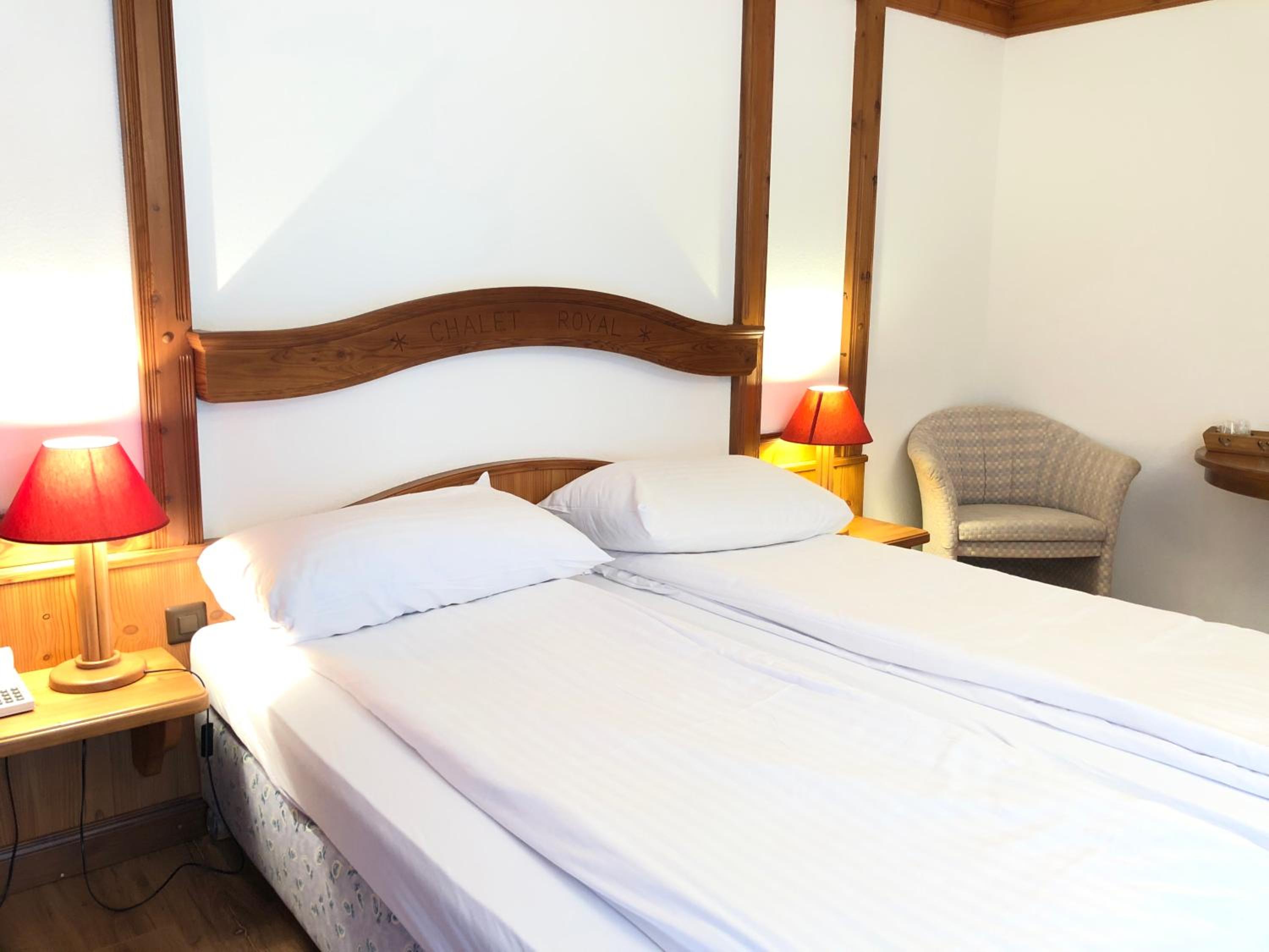 Standard Double Room - Photo 7