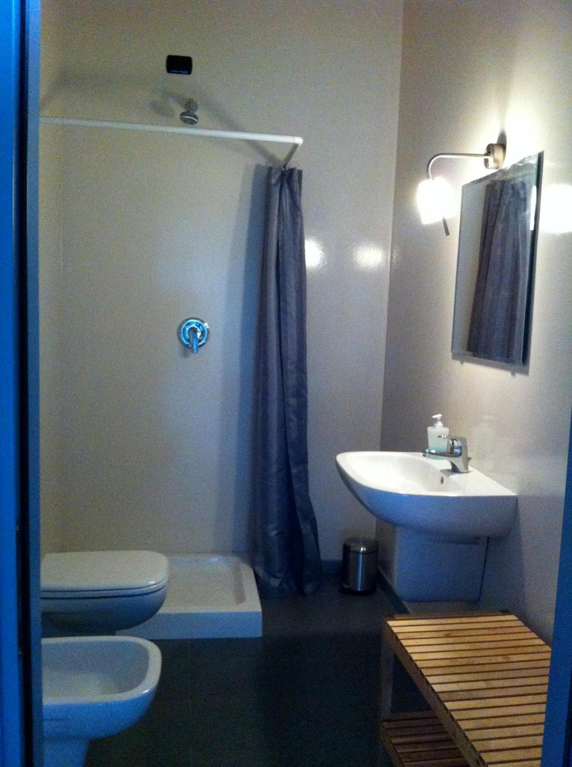 Single Bed in Male Dormitory Room with Shared Bathroom photo 2