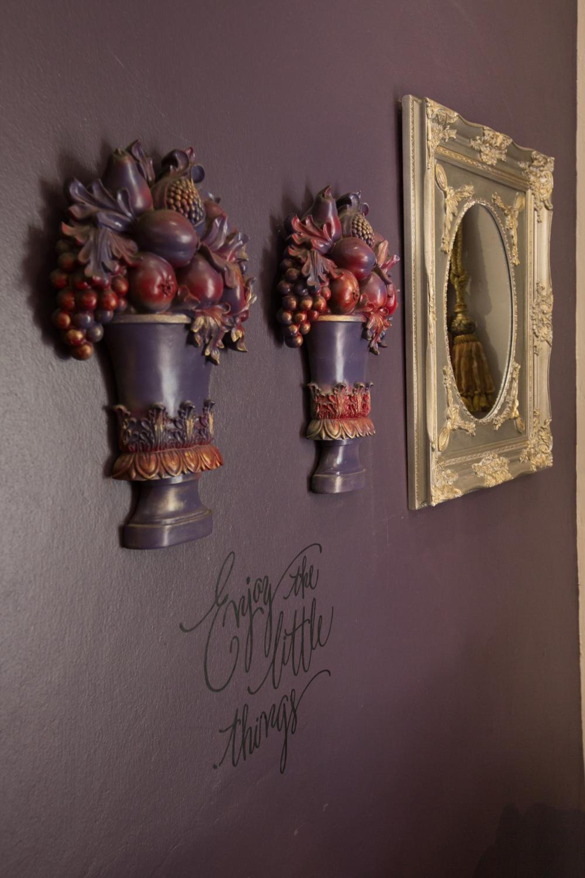 Family Room - Photo 2