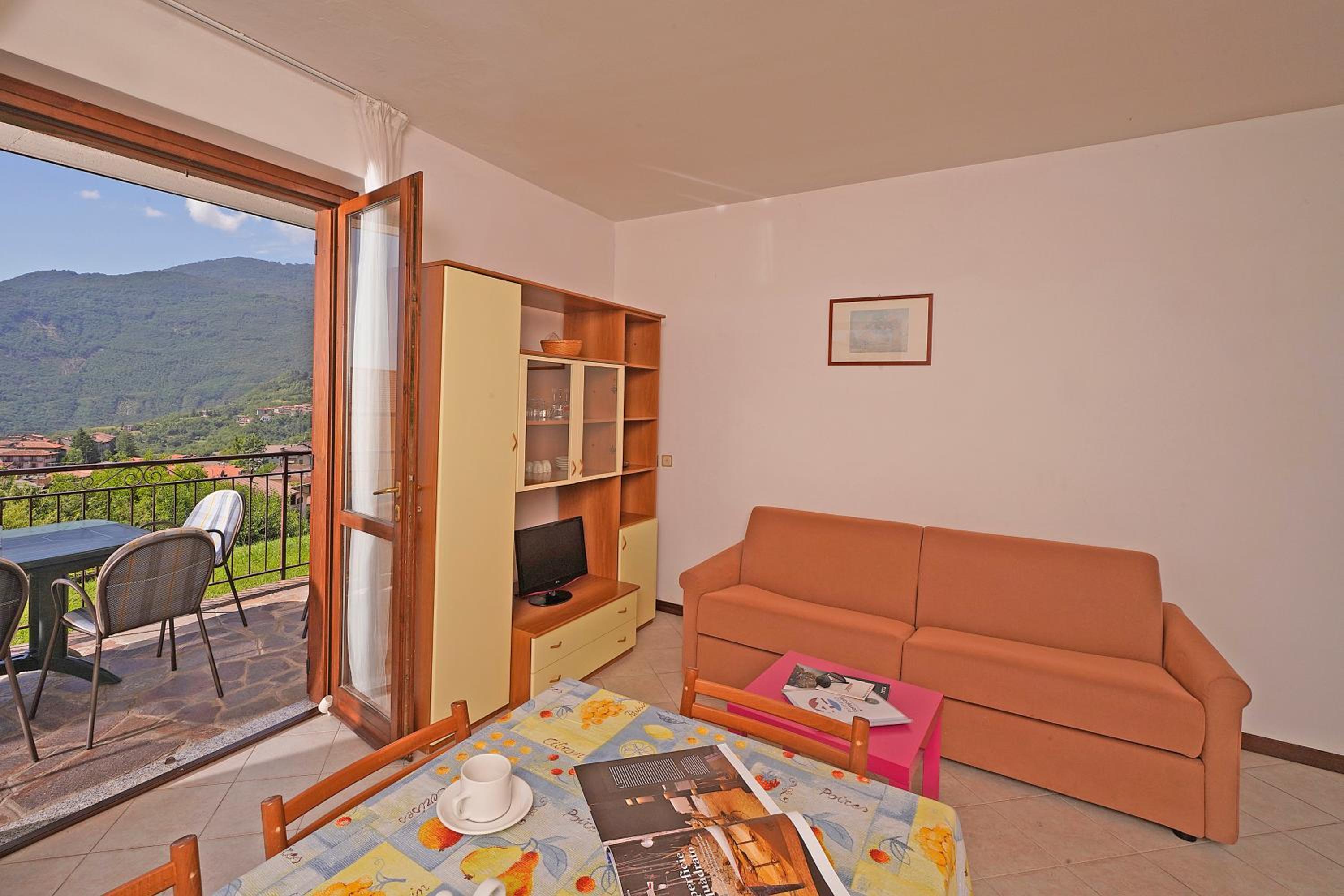 Classic Two-Bedroom Apartment with partial Lake View photo 1
