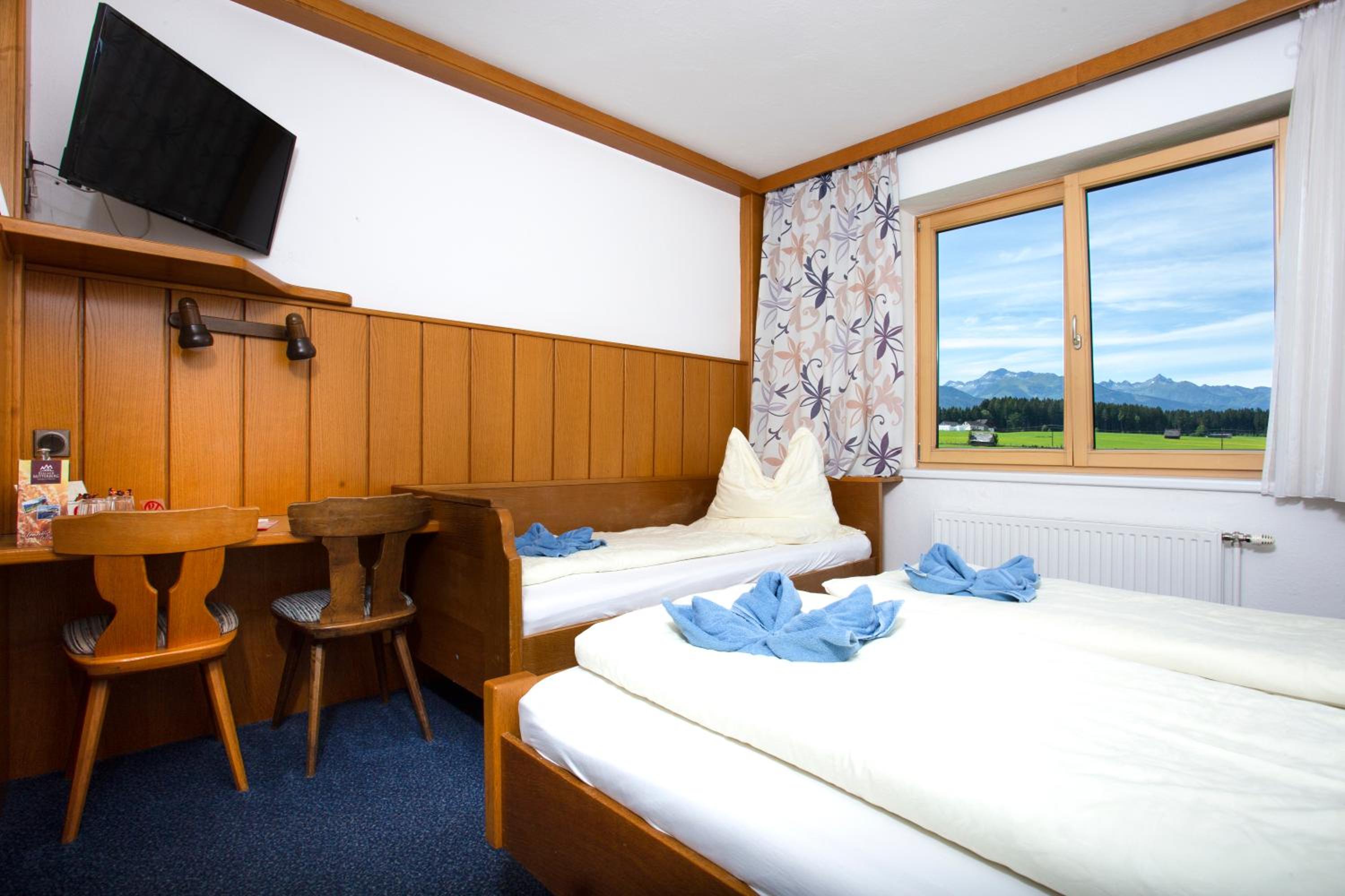 Triple Room with Mountain View