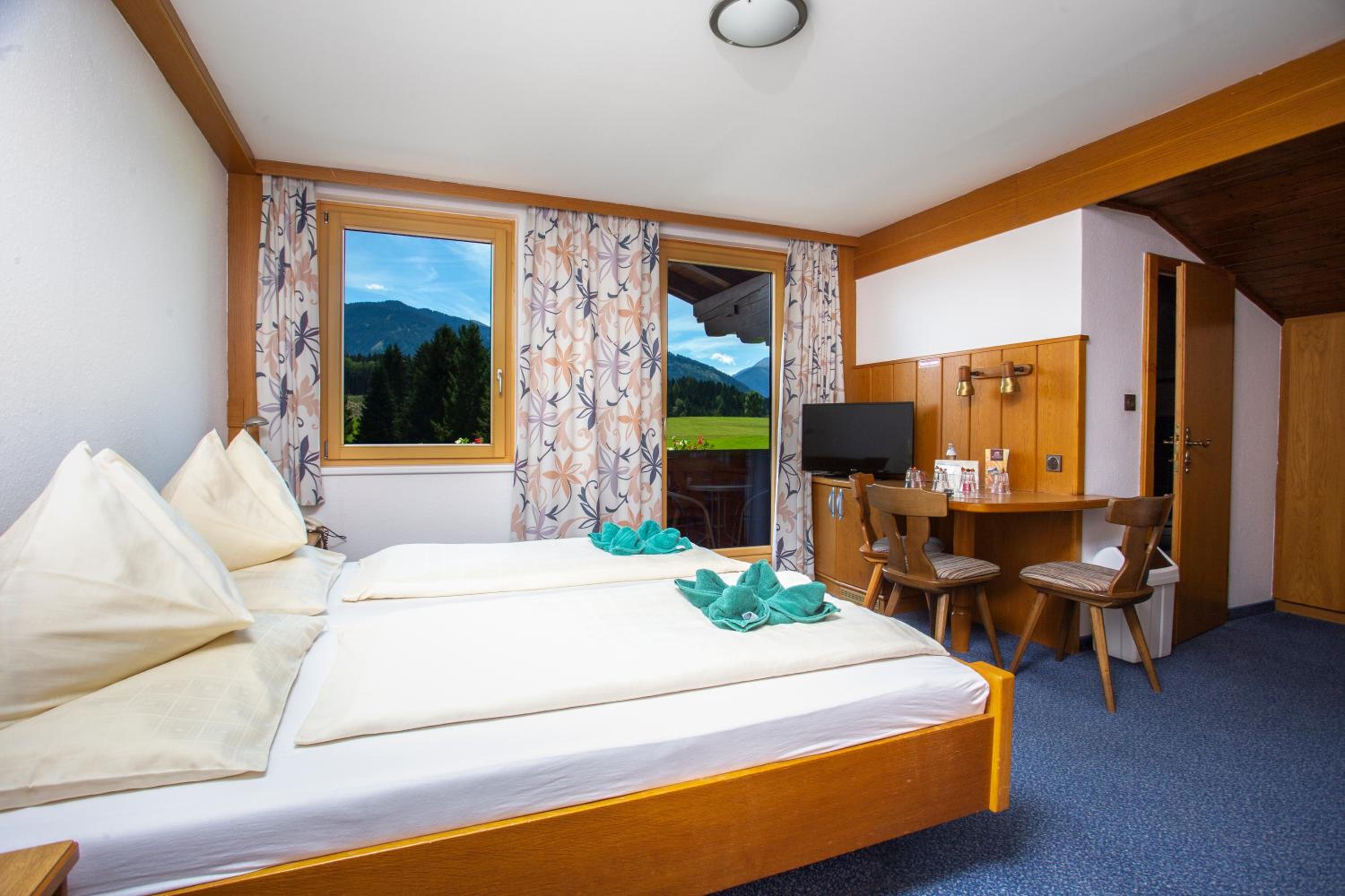 Family Room with Mountain View