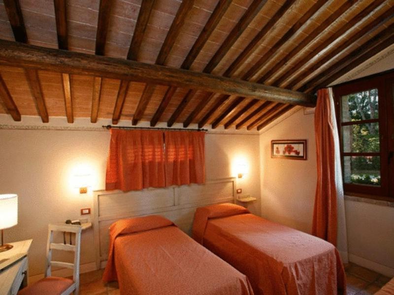 Double or Twin Room - Photo 8