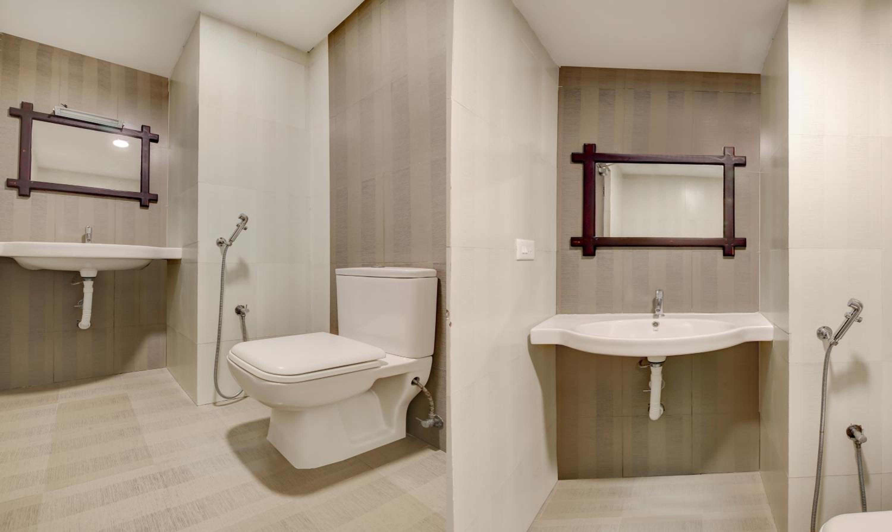 Suite with Balcony - Photo 9