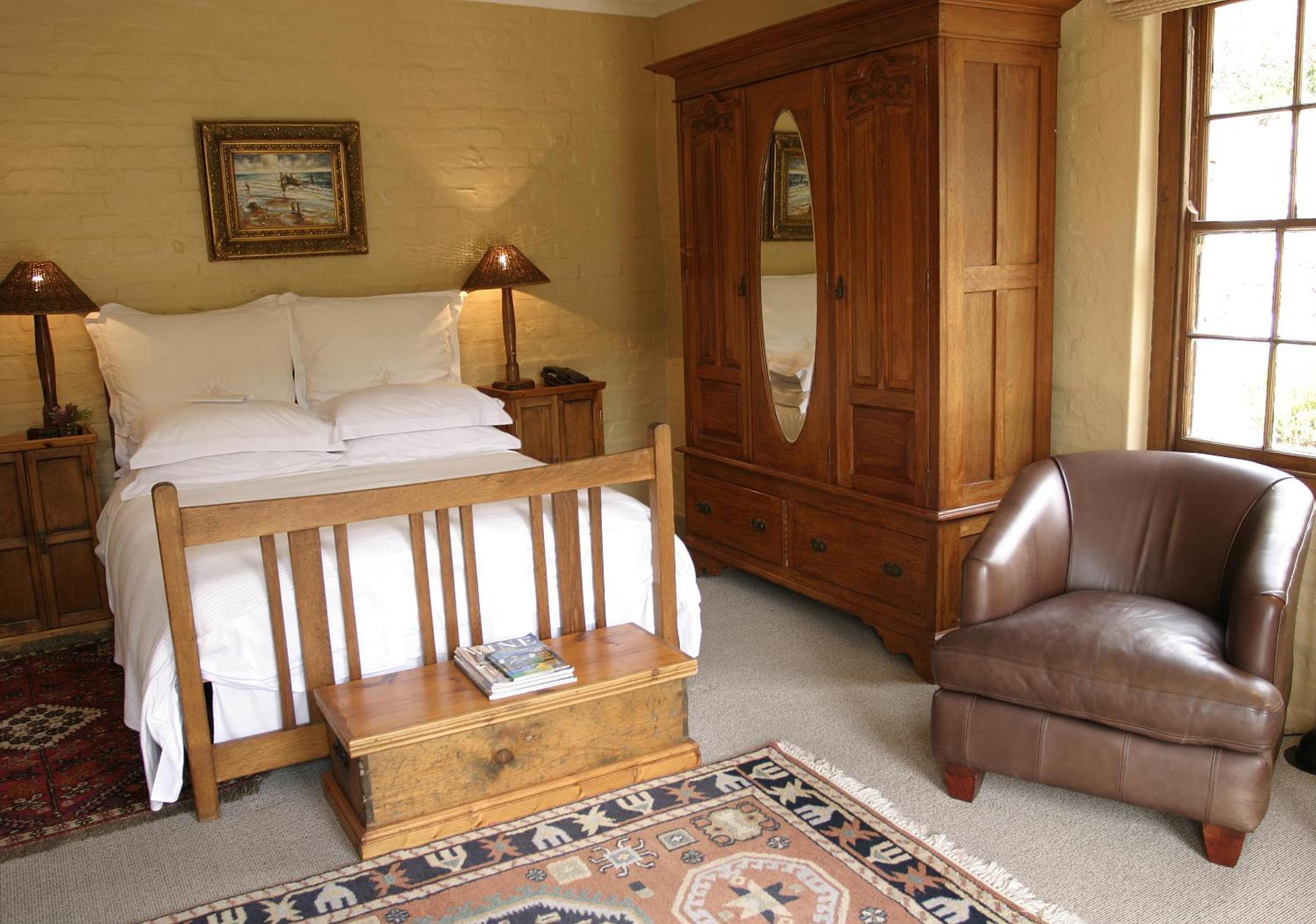 Honeymoon Suite - Photo 2