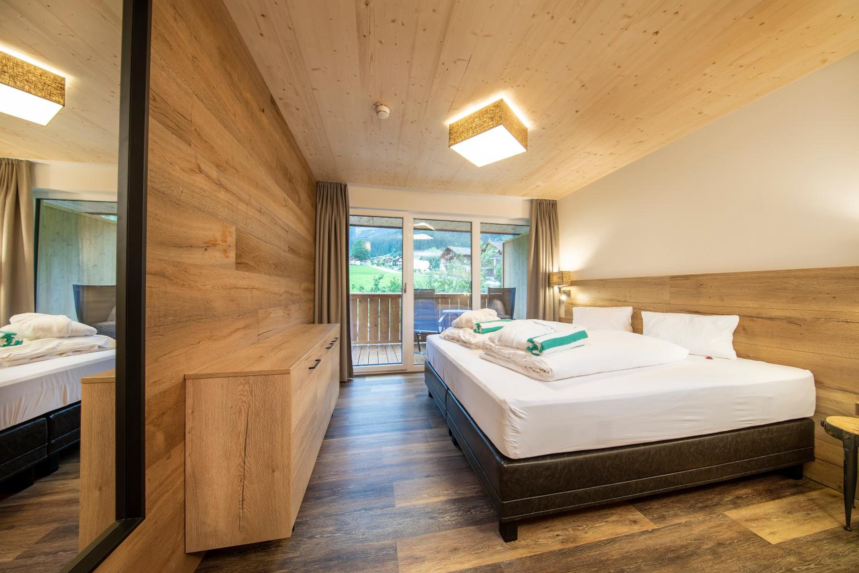 Deluxe Twin Room - Photo 2