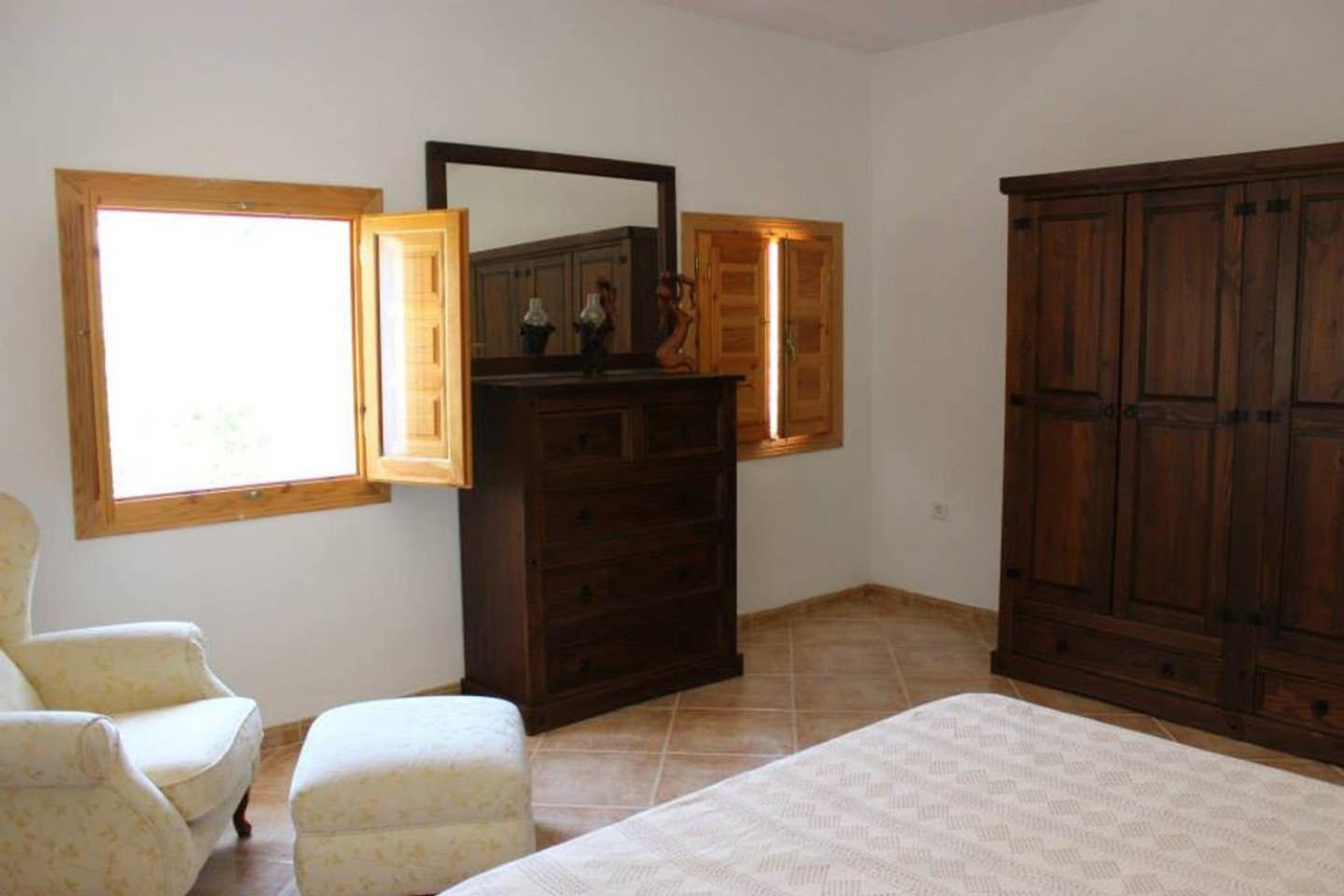 Casa de cuatro habitaciones