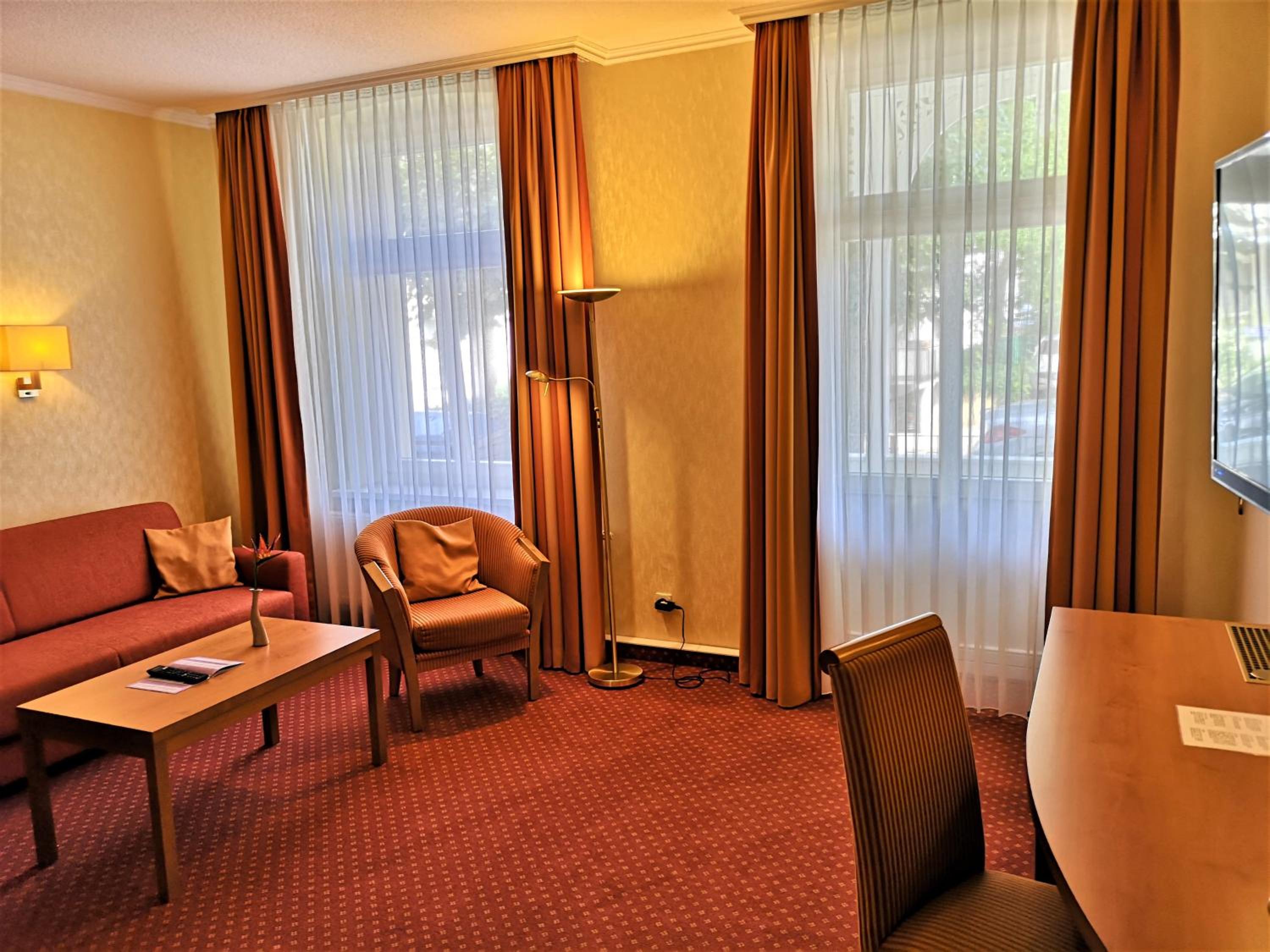Suite with Balcony photo 2