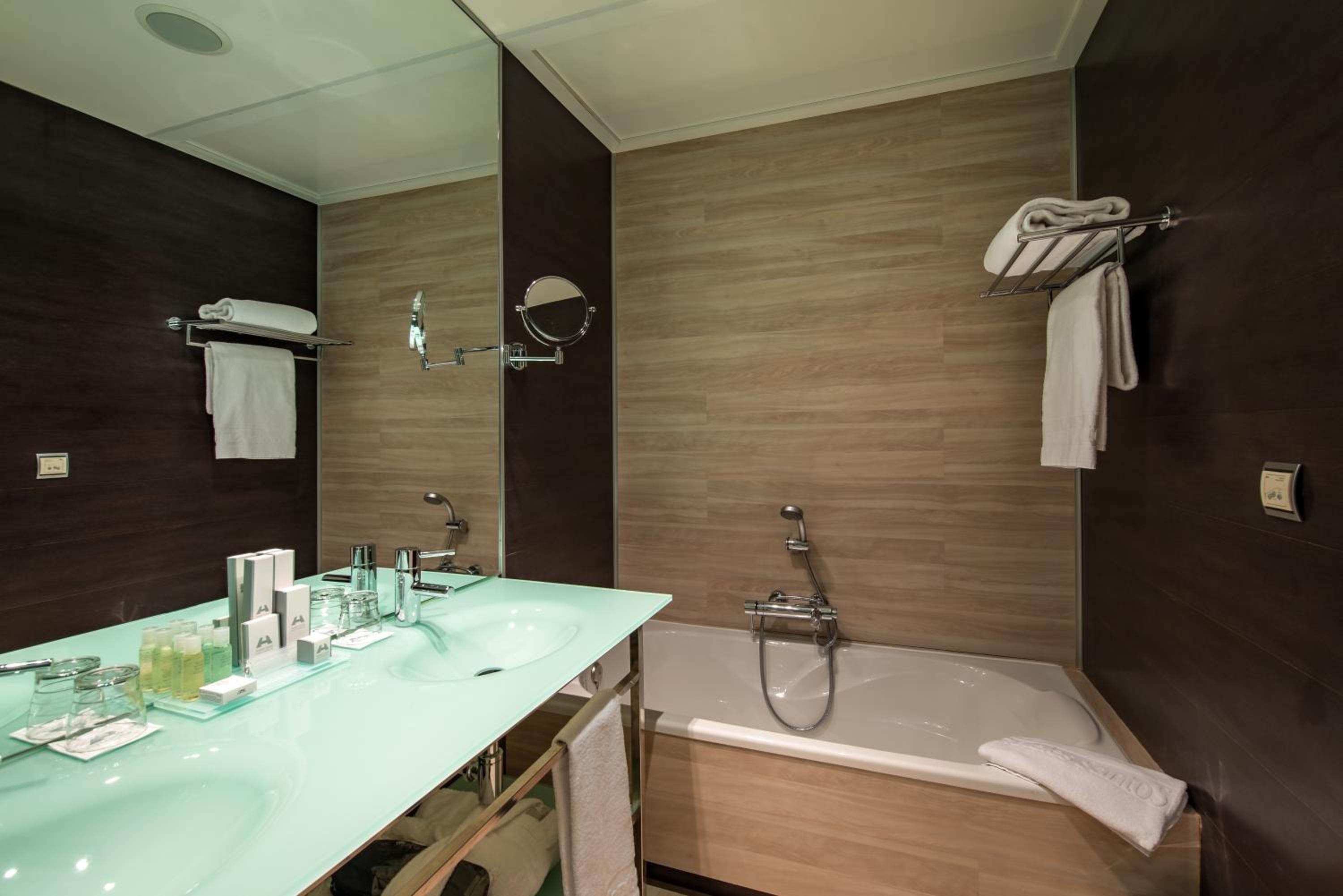Double Room - Photo 2