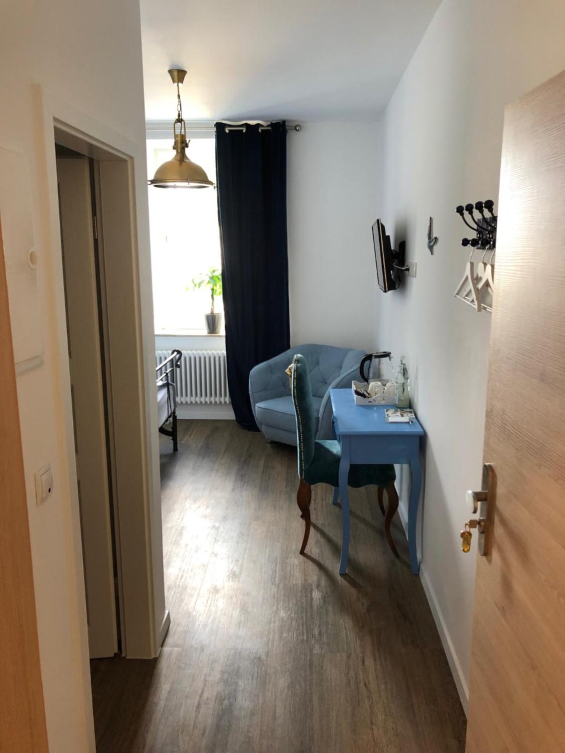 Single Room photo 2