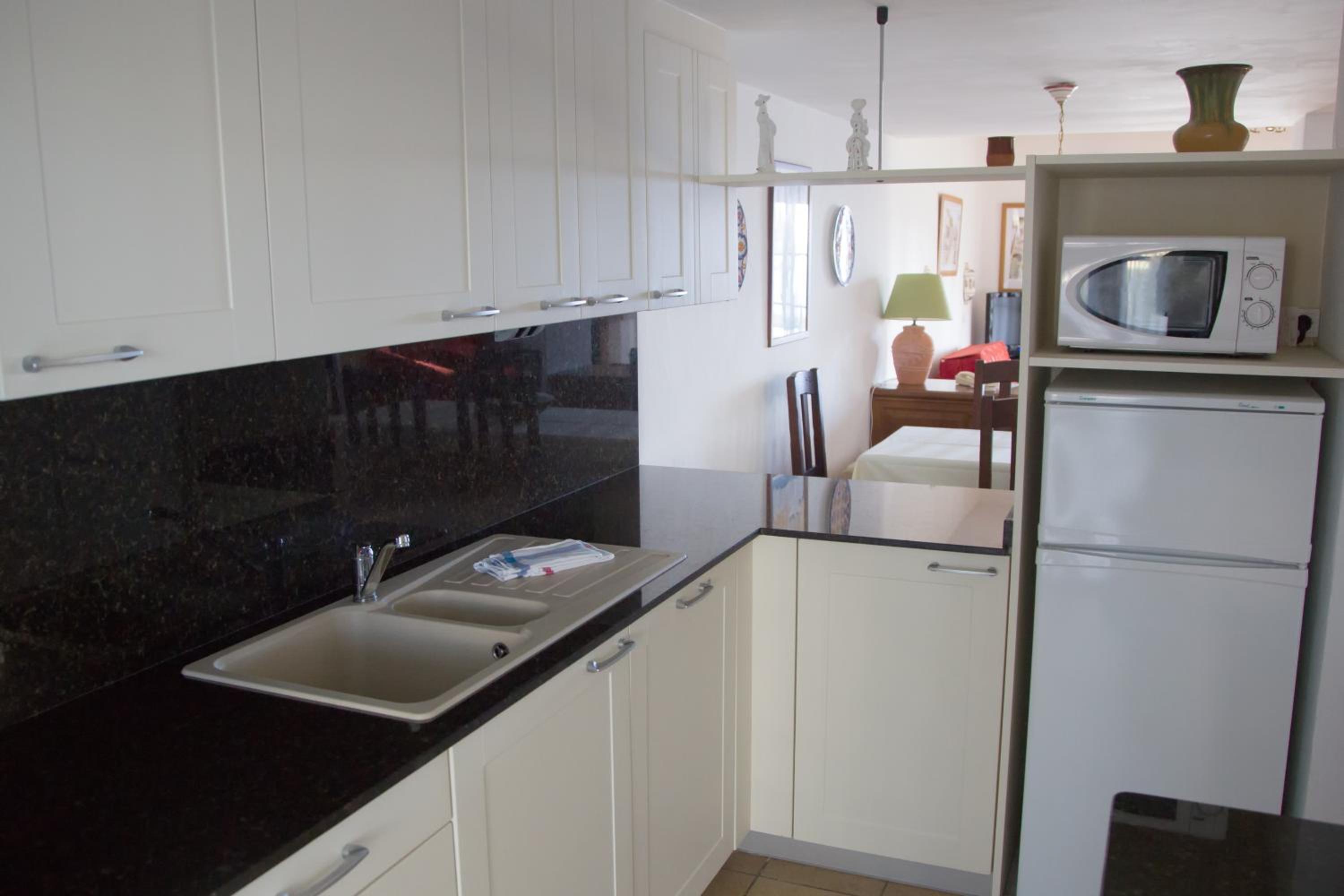 Two-Bedroom Villa - Photo 10
