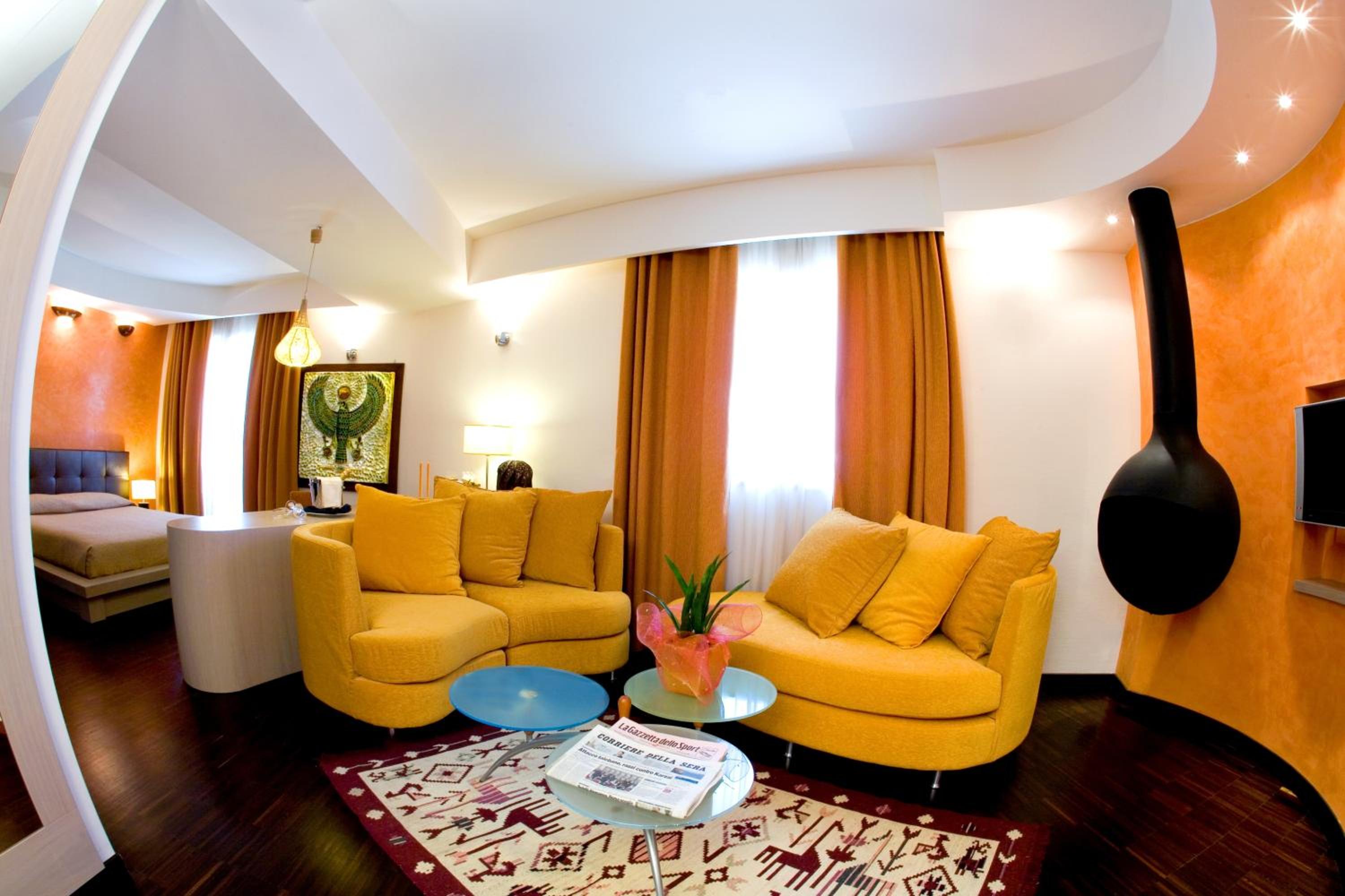 Superior Suite - Photo 3