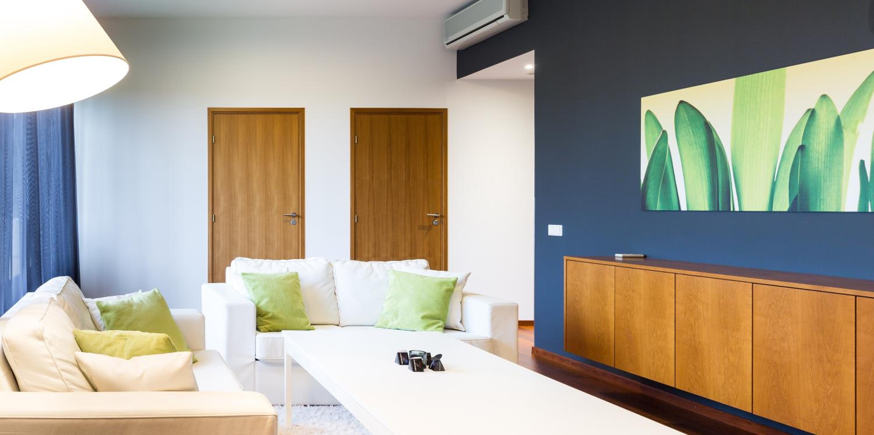 Deluxe Two-Bedroom Apartment with Sauna - Photo 2