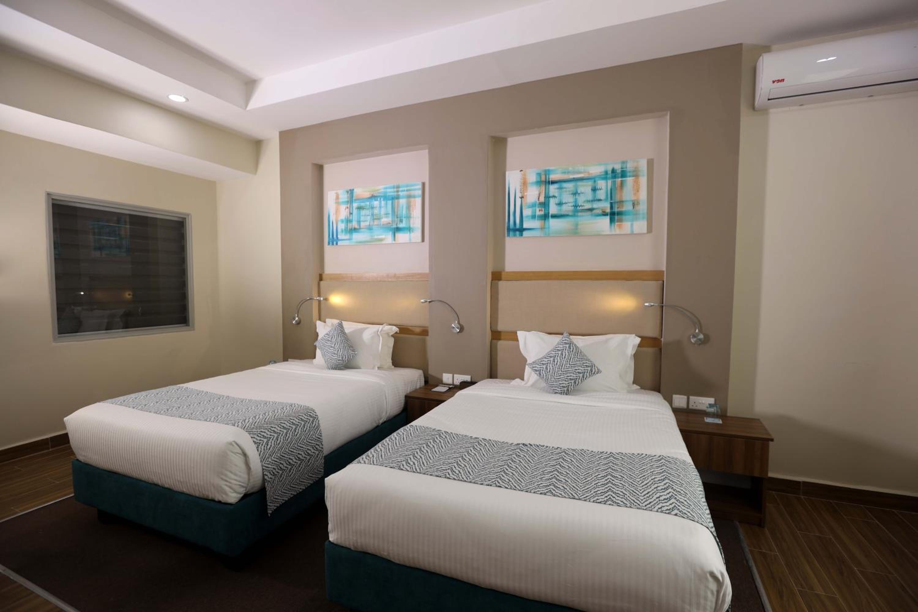 Deluxe Twin Room - Photo 4