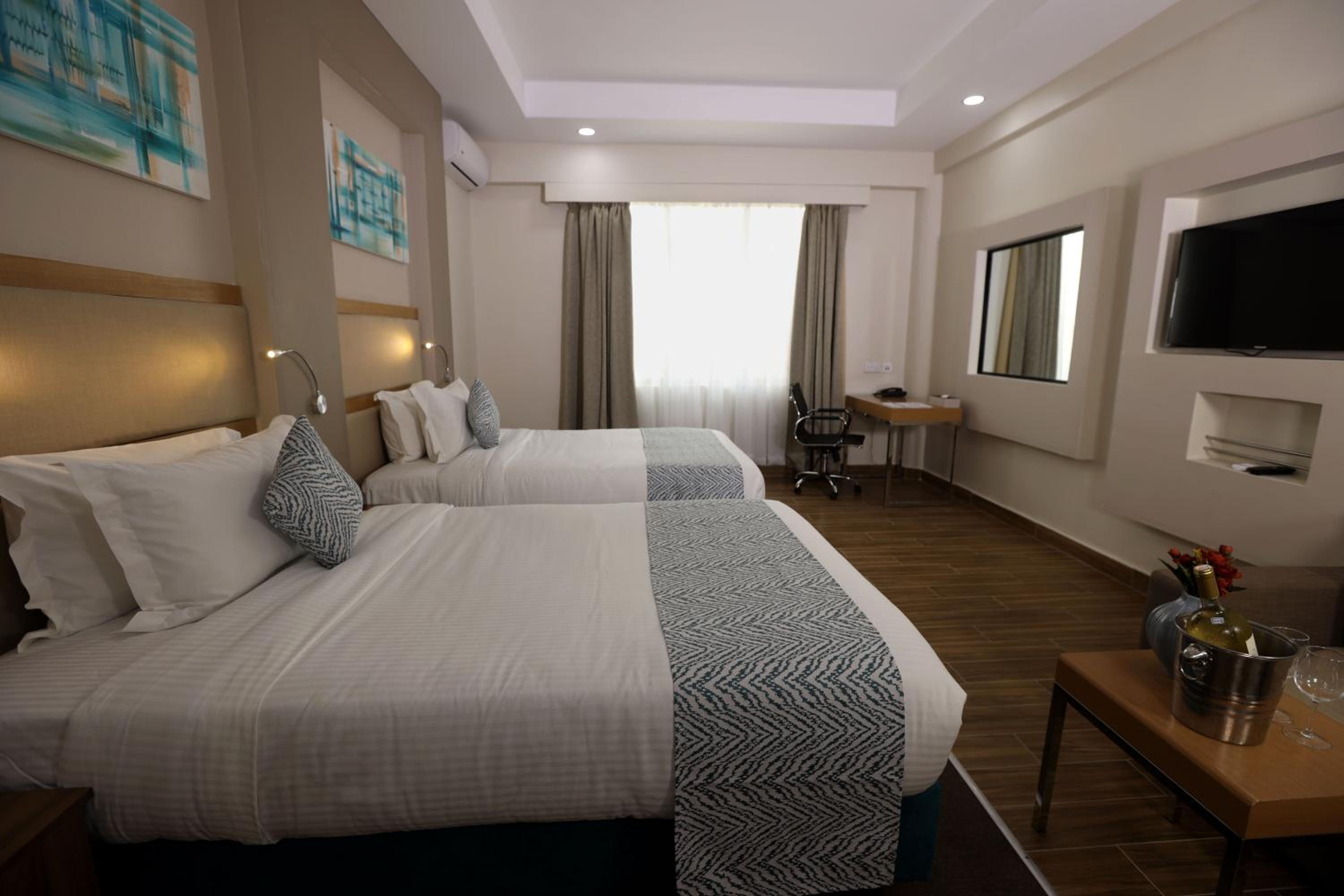 Superior Twin Room - Photo 31
