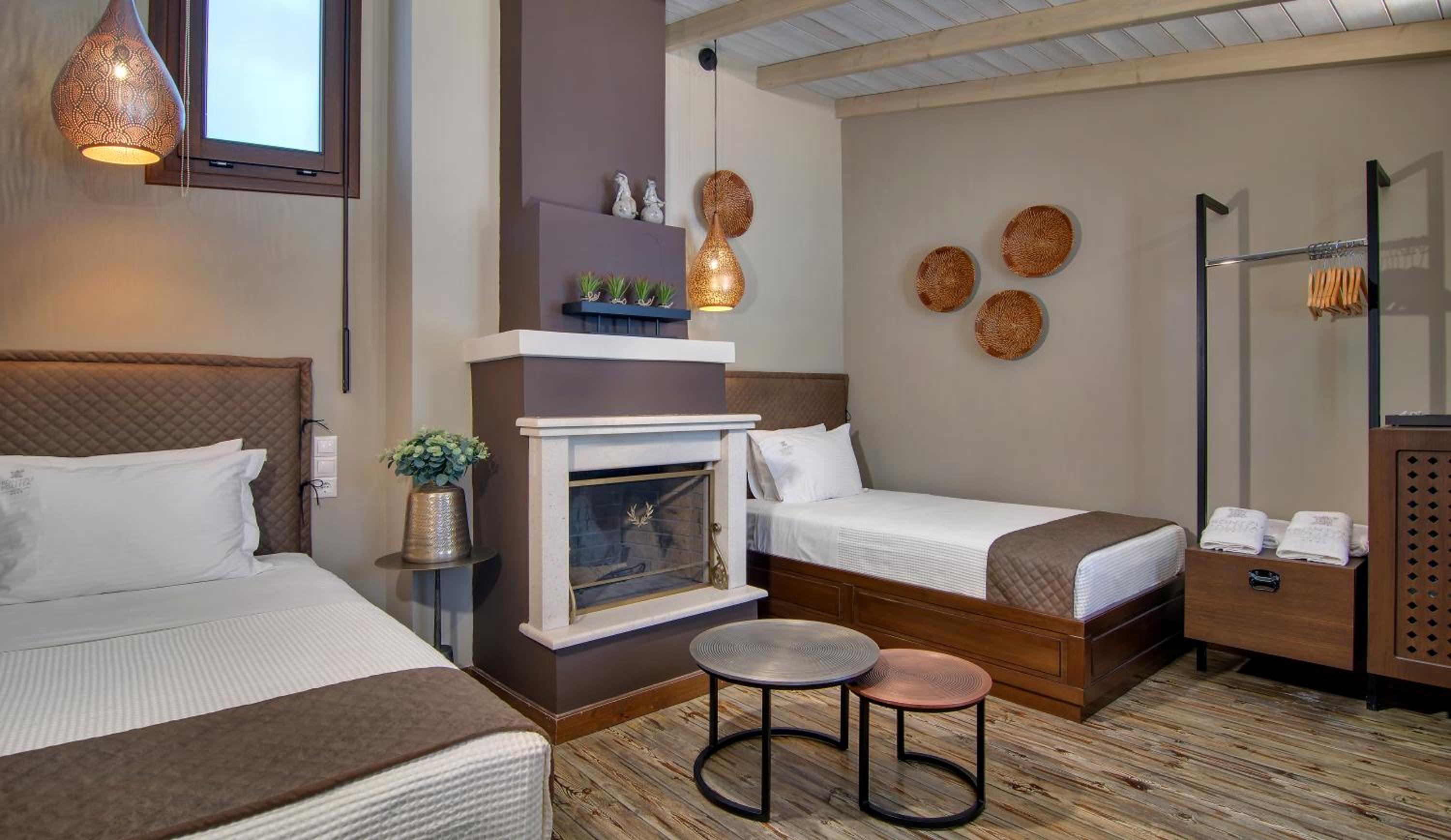 Twin Room with Fireplace photo 2