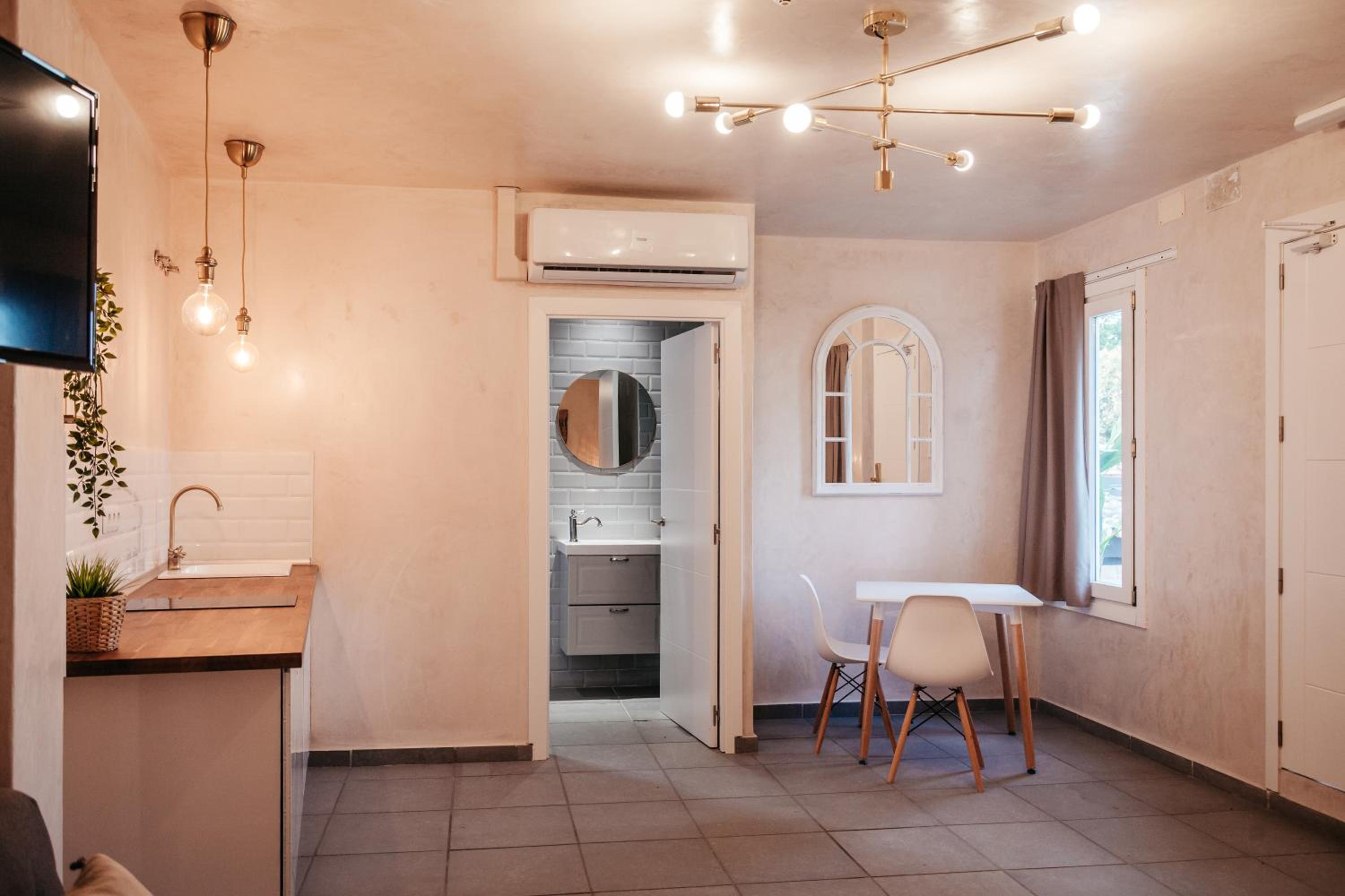 Superior Double Room - Photo 3
