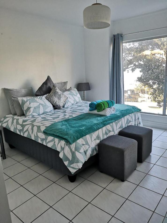 Three-Bedroom Apartment photo 1