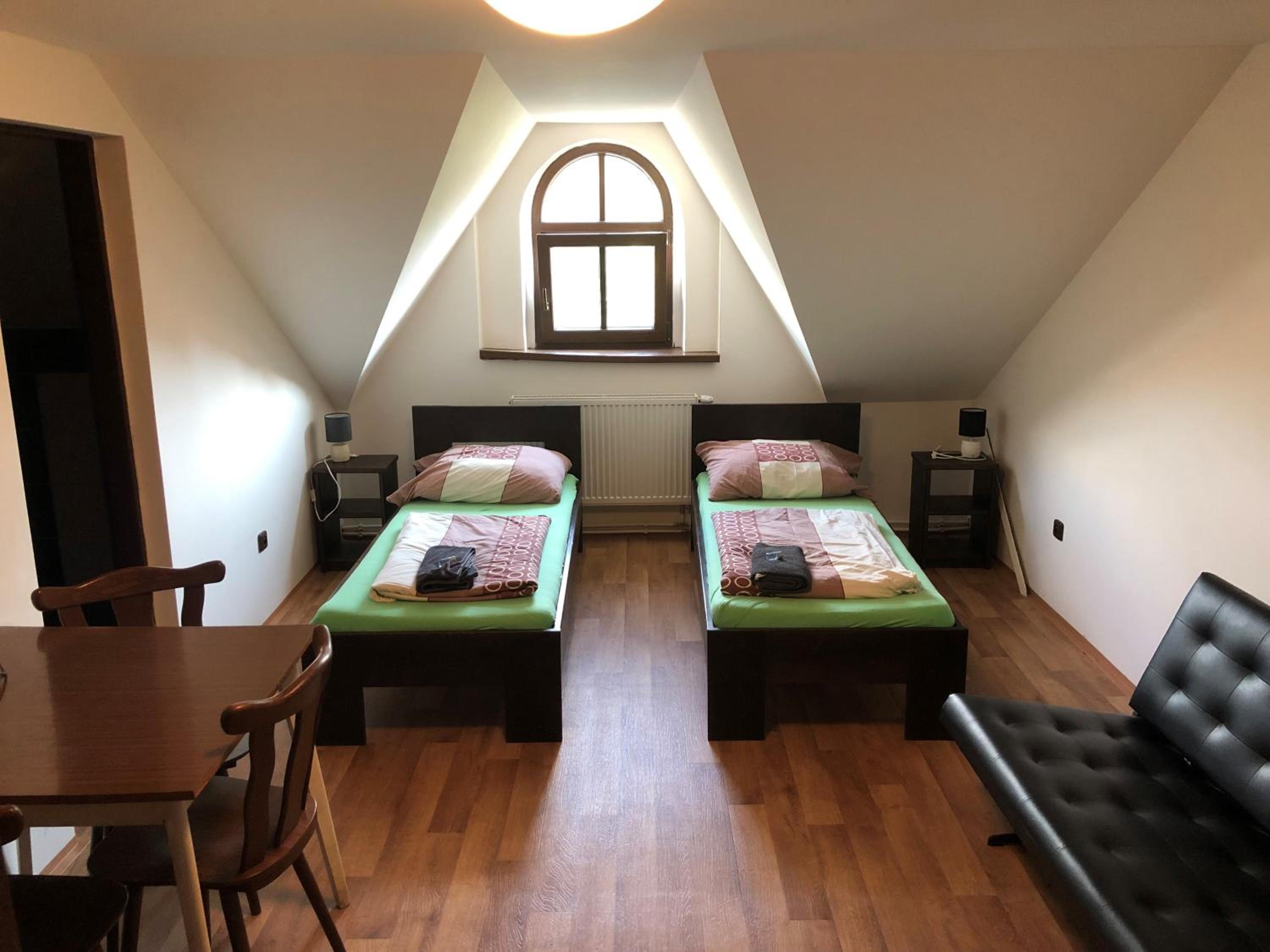 Twin Room - Photo 1
