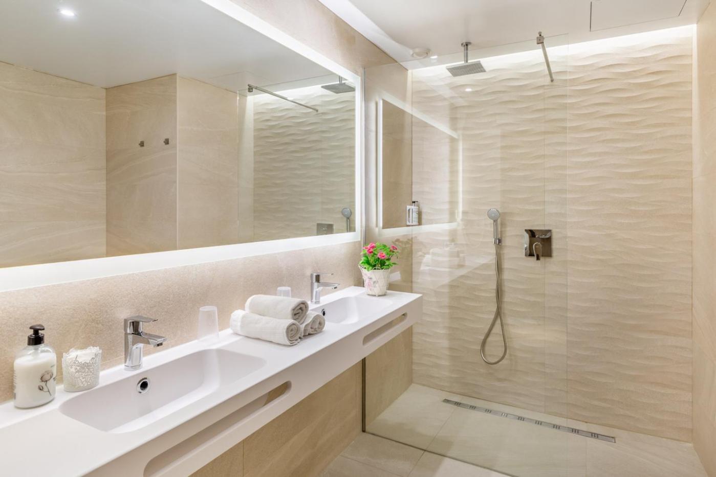 Junior Suite - Photo 3