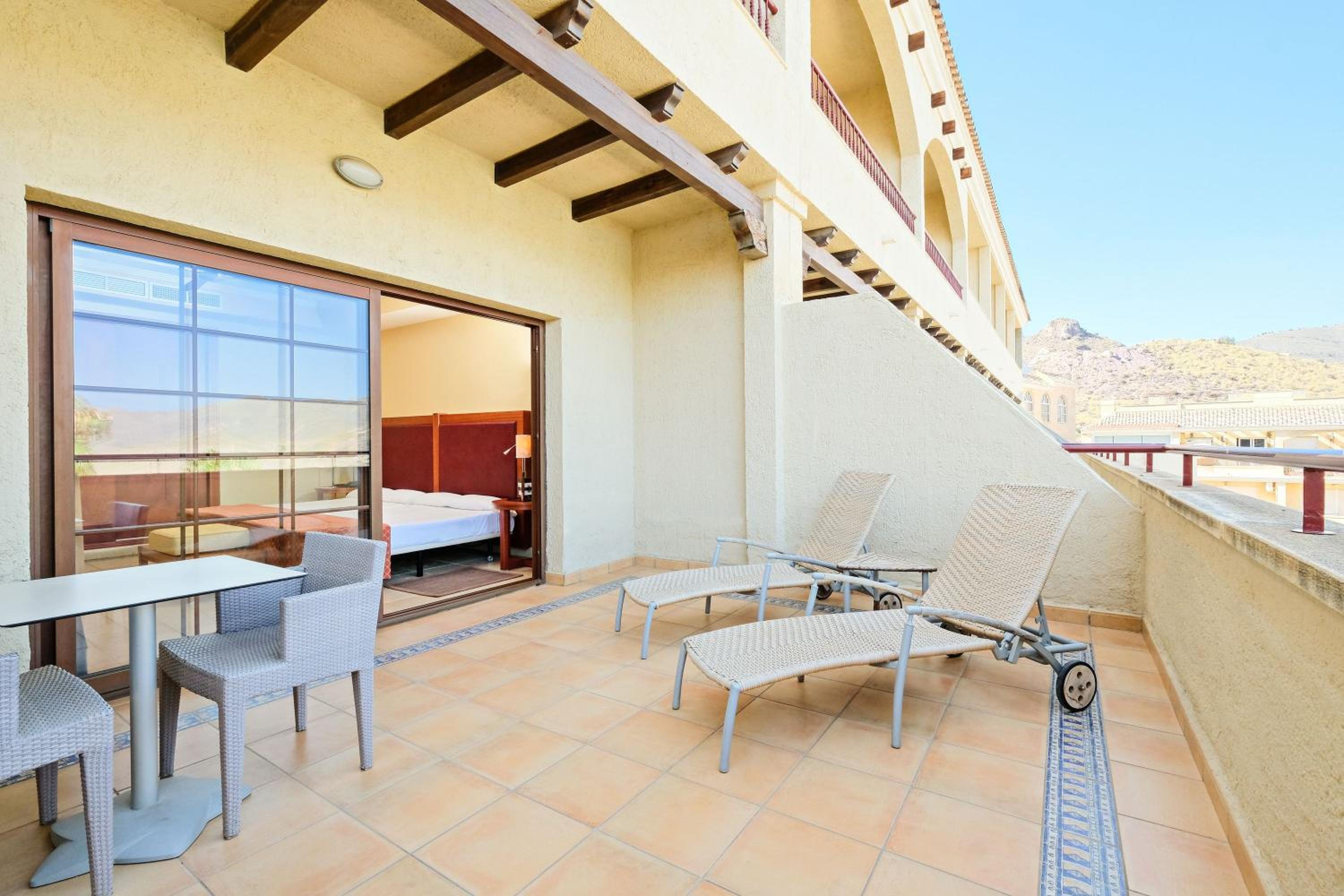 Habitación Doble con Vista a la Piscina Habitación Doble con Vista a la Piscina