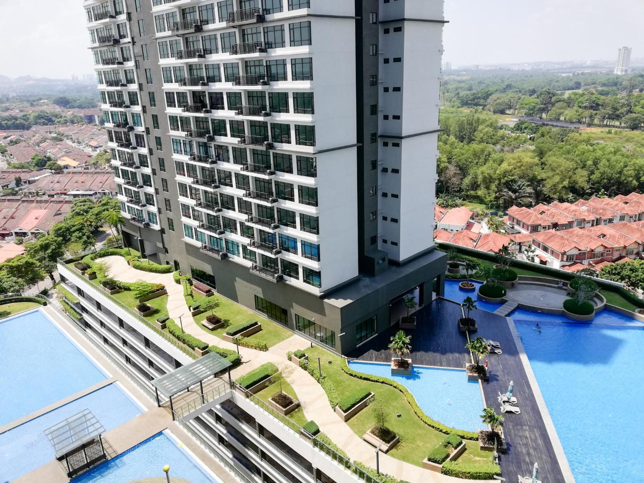 Studio with Pool View