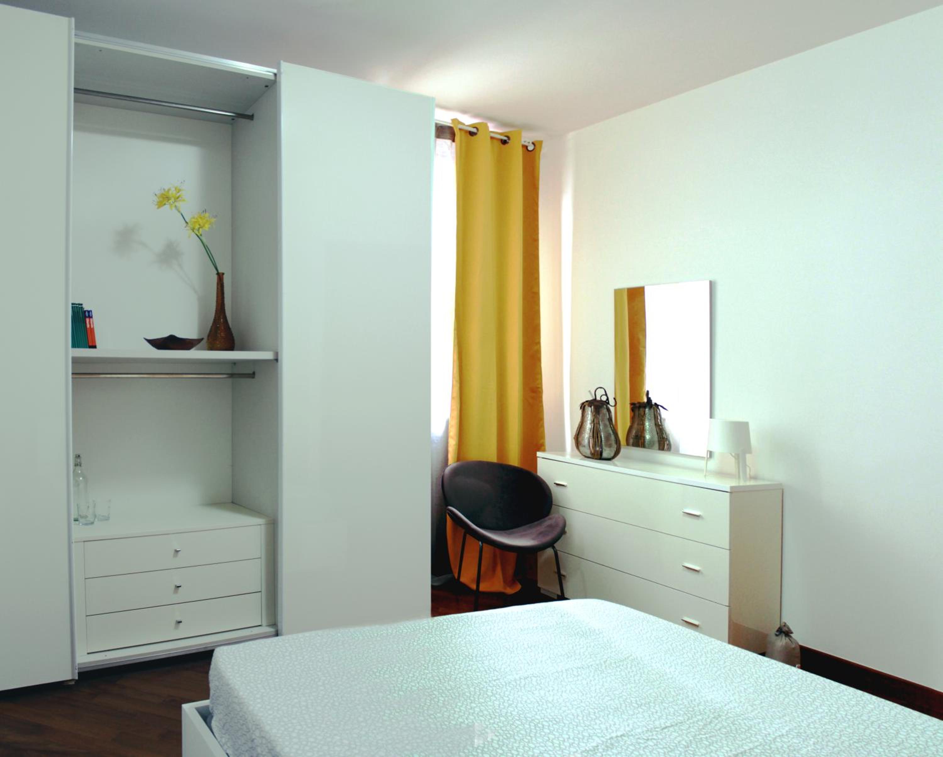Two-Bedroom Apartment - Photo 17