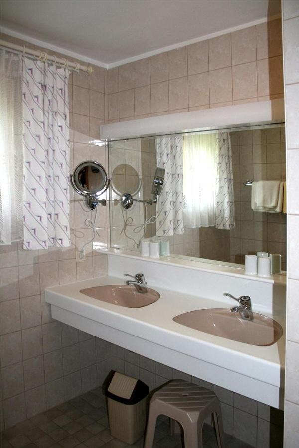 Two-Bedroom Apartment with Balcony or Terrace photo 1